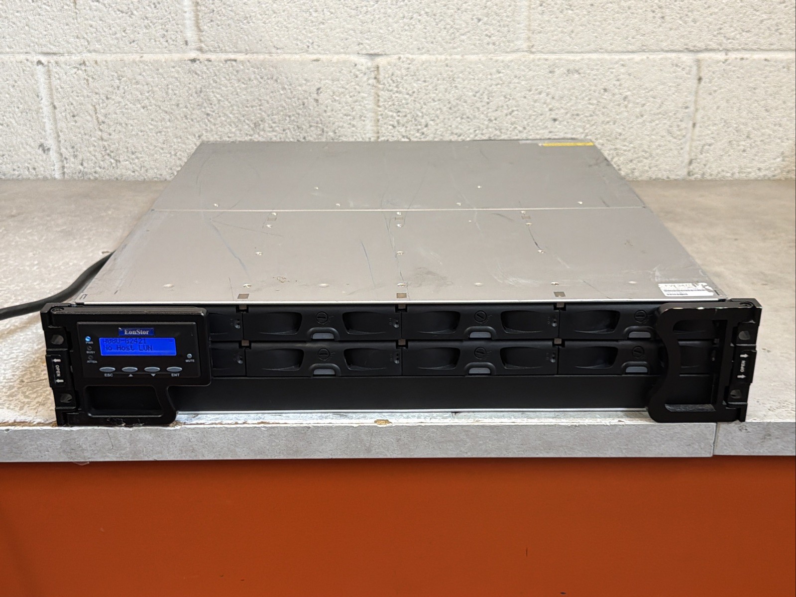 Infortrend EonStor 8-Bay 2U RAID Disk Array | A08U-G2421 - 2x Power Supplies