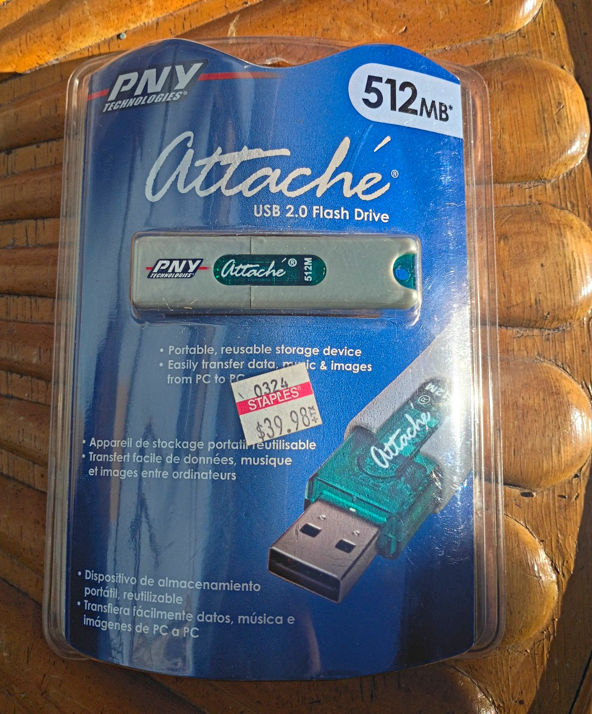 Vintage PNY Attache 512MB USB 2.0 Flash Drive P-FD512U20-RF New Sealed Staples