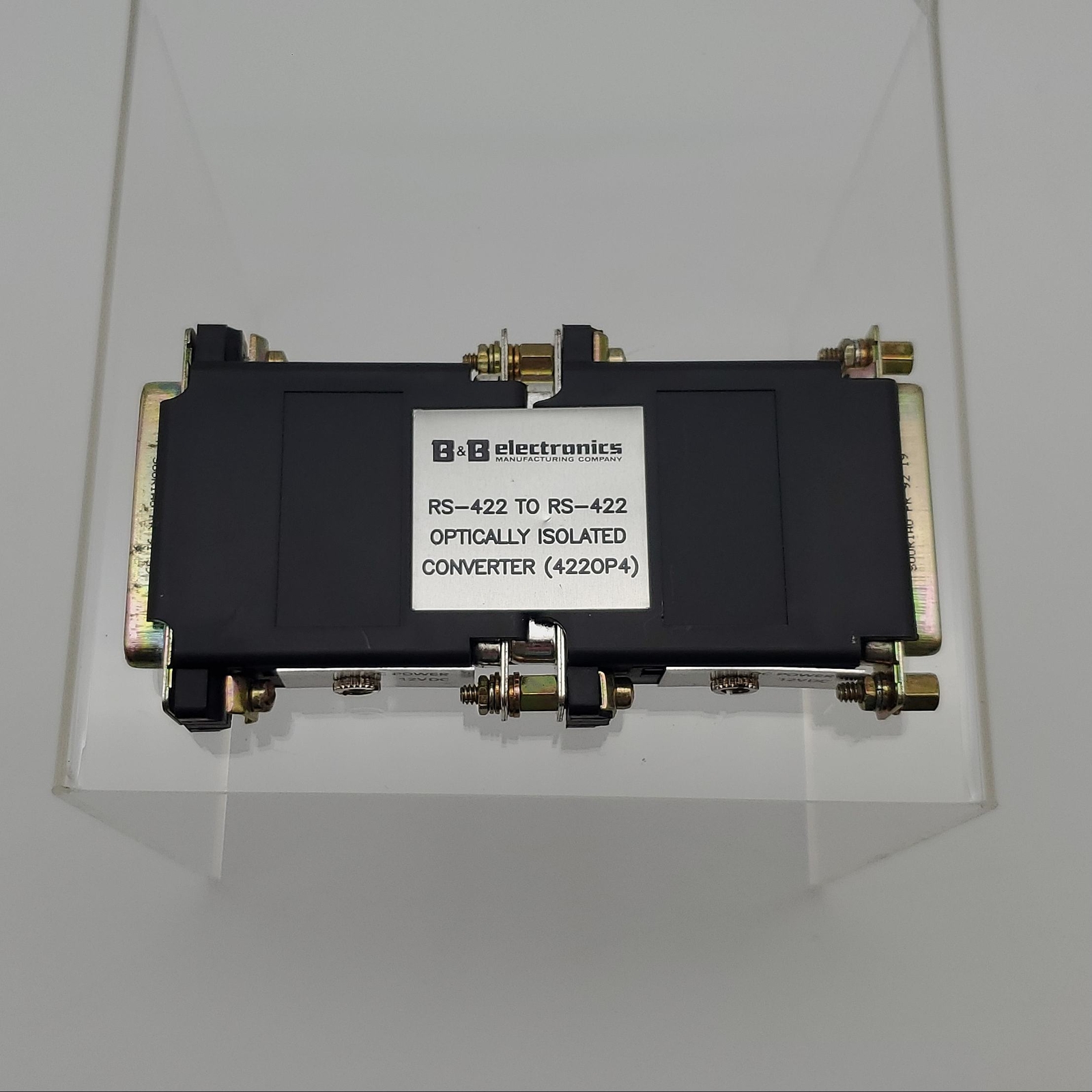 B&B Electronics RS-422 to RS-422 Optically Isolated Converter M to F Advantech