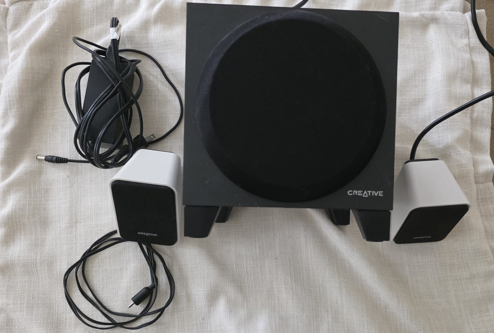 Creative Inspire S2 Wireless Bluetooth Computer Speaker System Works GREAT