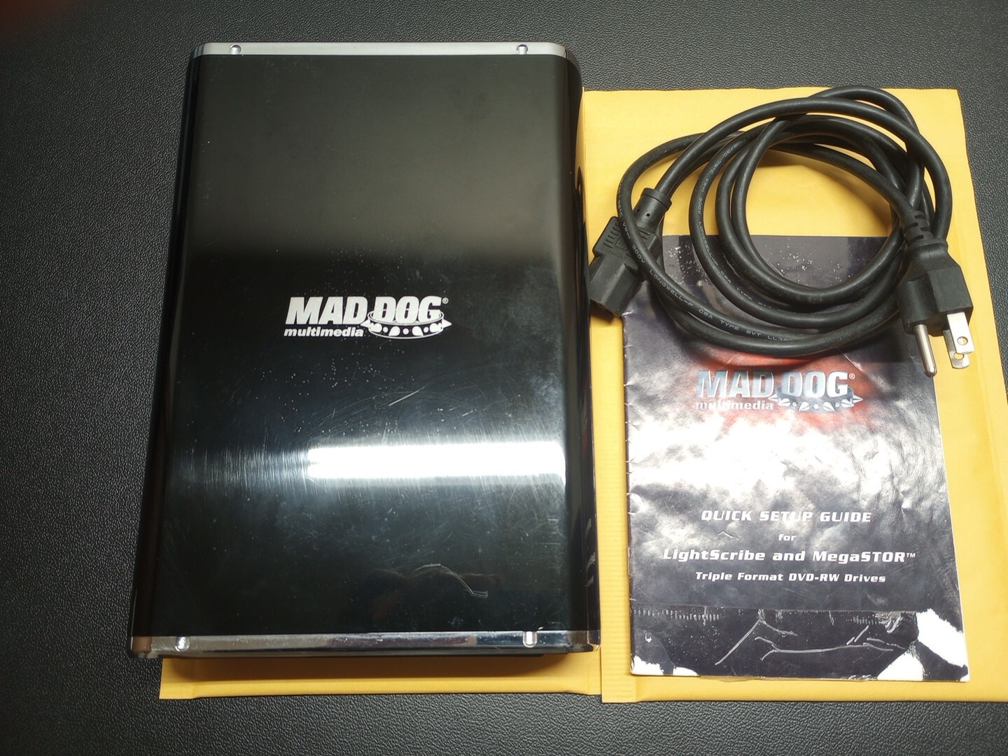 MAD DOG MULTIMEDIA EXTERNAL DVD-RW DRIVE  TESTED WORKING 