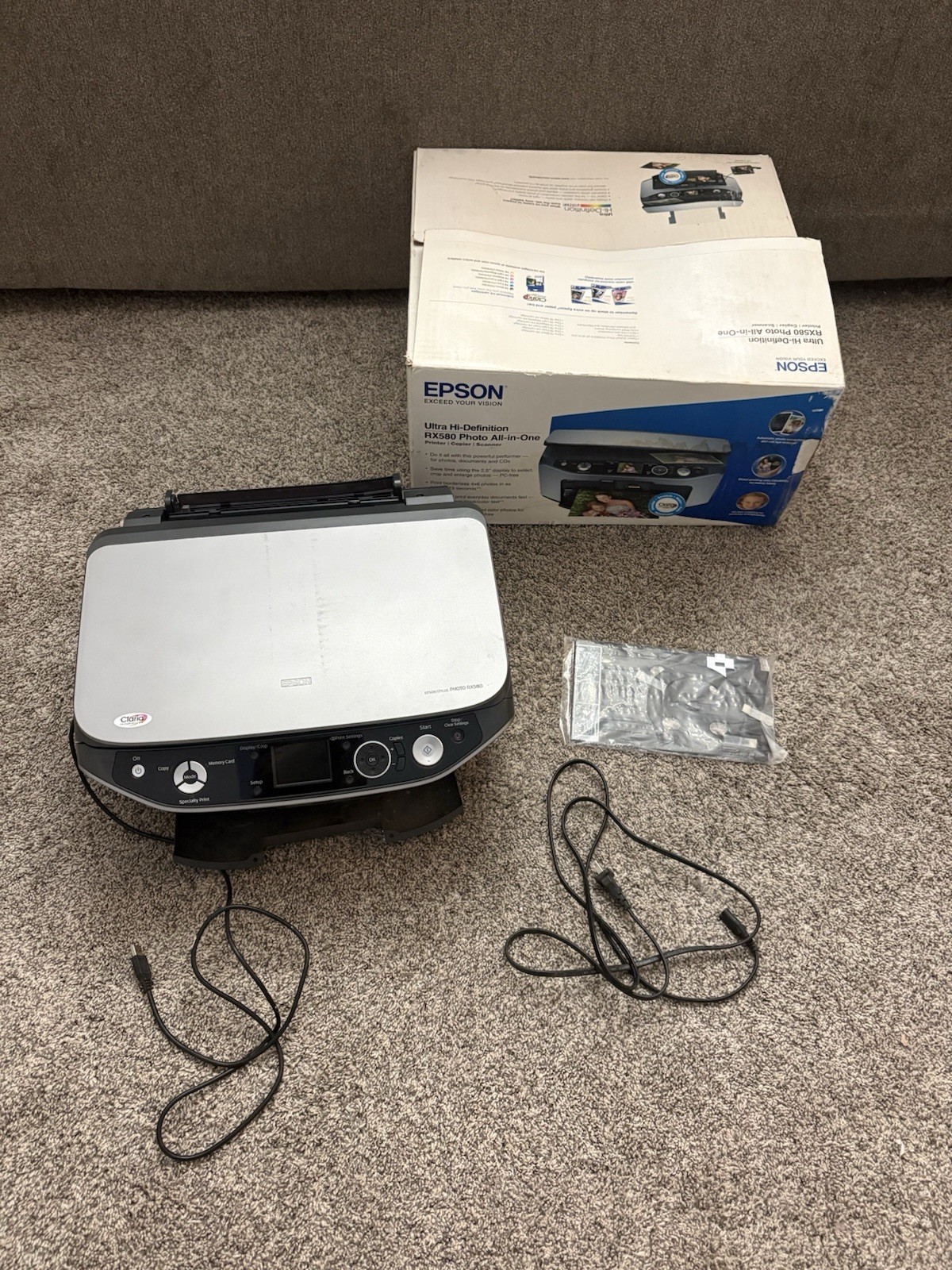 Epson Stylus Photo RX580 Printer Scanner Copier - For Parts Powers On 2006