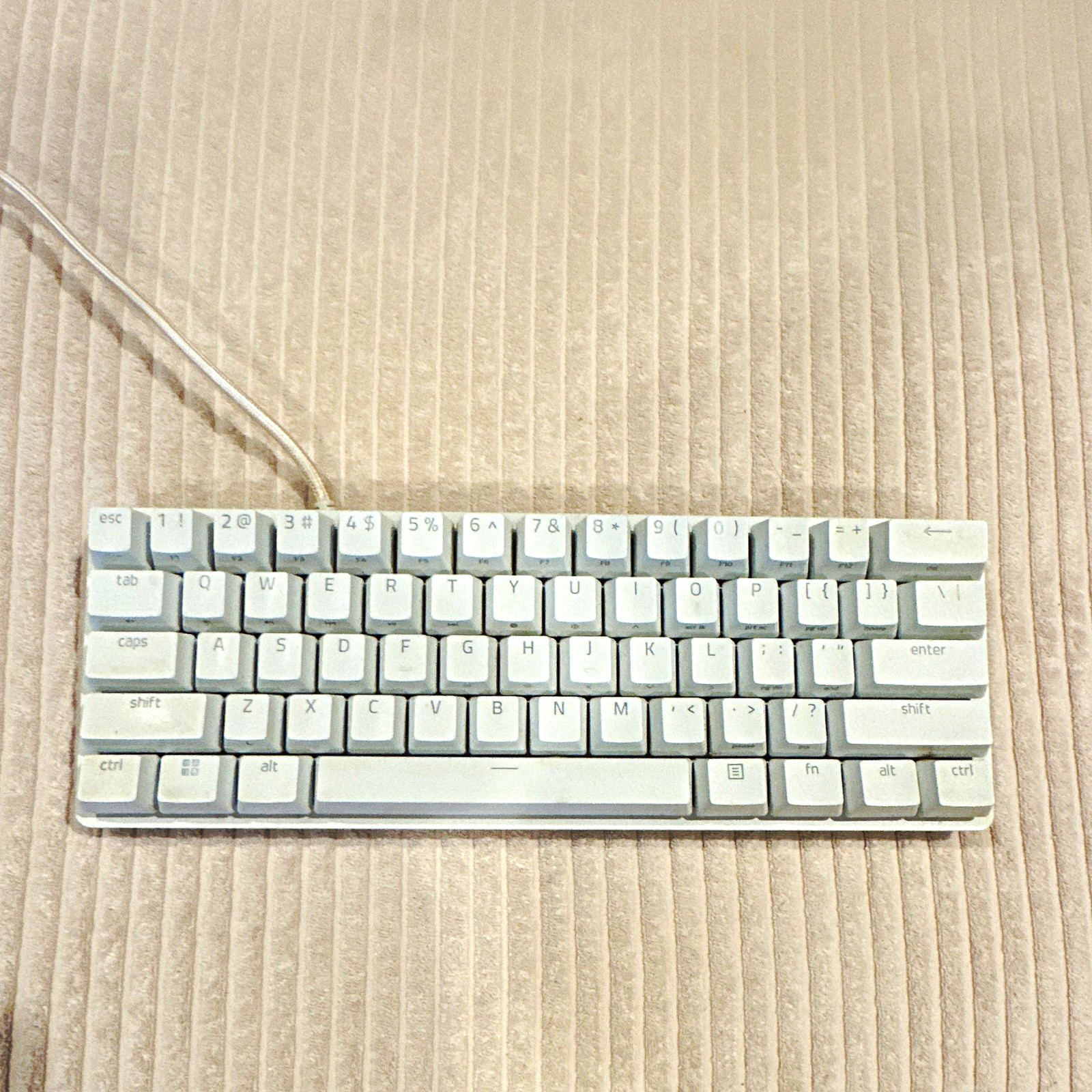 Compact Portable Hudsmon pro mini Wired Keyboard White QWERTY Standard English