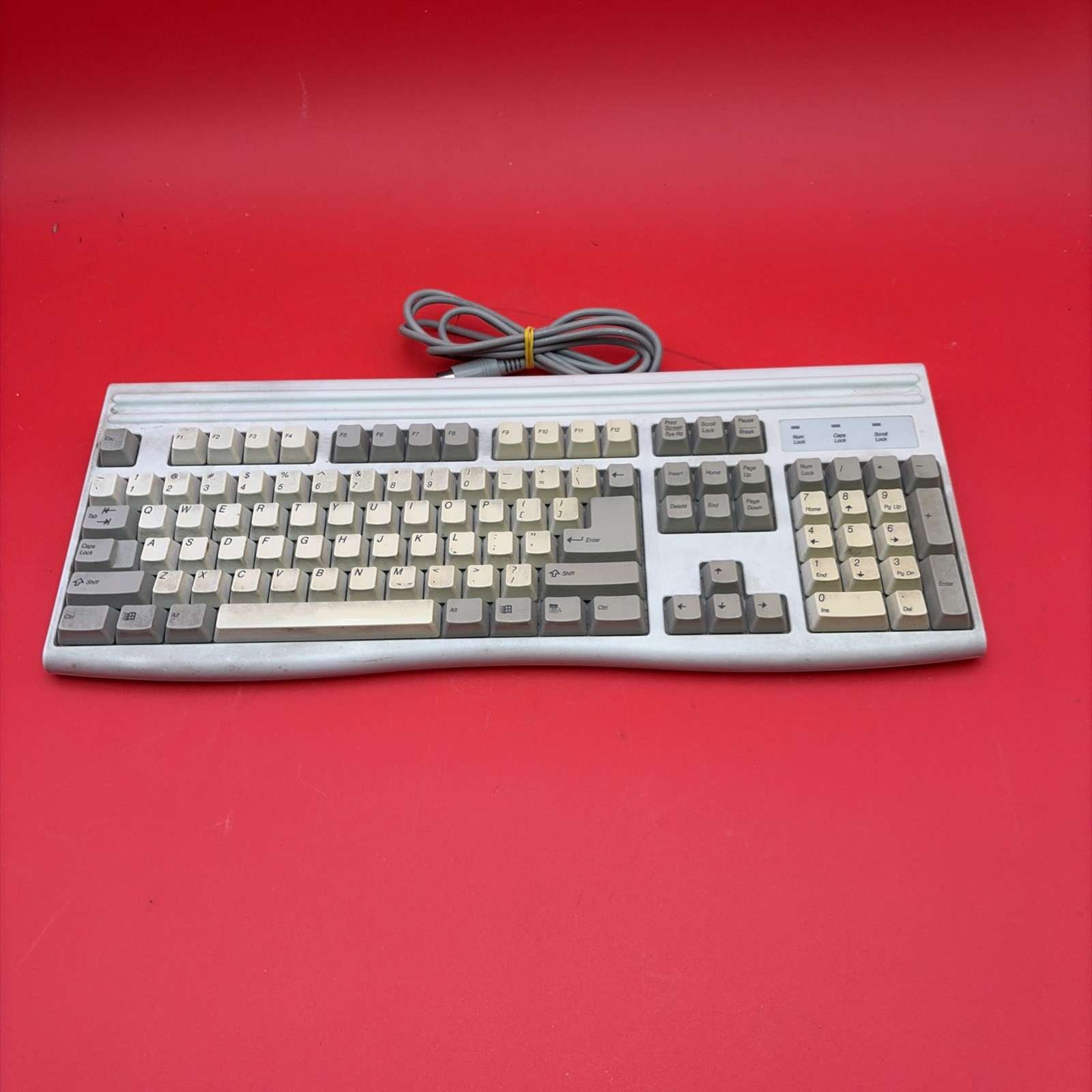 Mitsumi keyboard Model #KPQ-E99ZC-13, 5-pin, Mechanical, tested, used