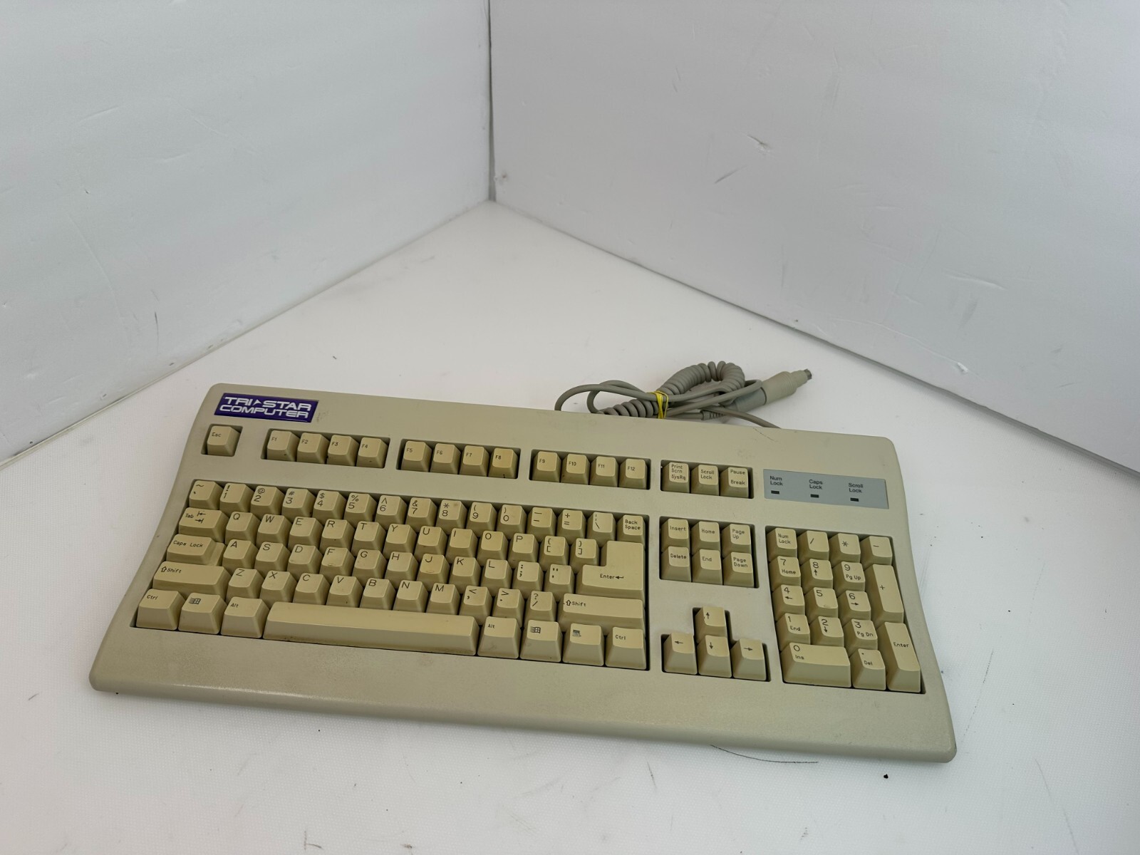 Key Tronic e03601e-c Vintage Wired Keyboard retro electronics