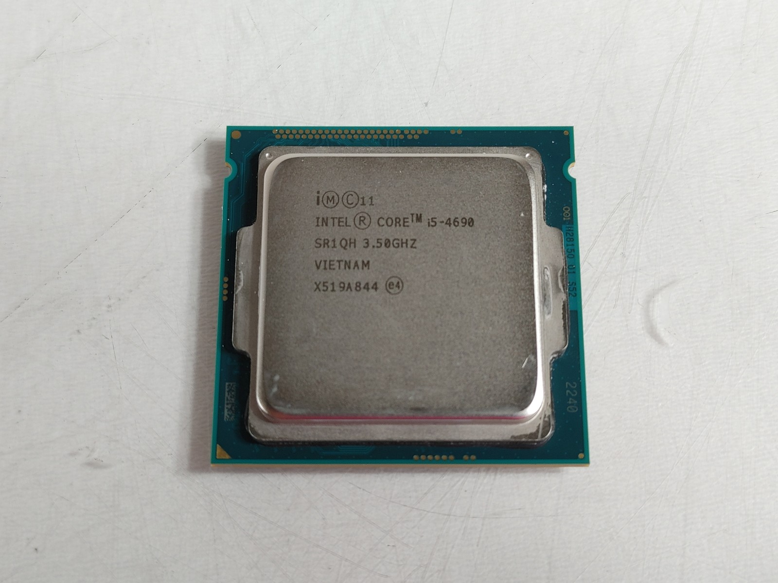 Intel Core i5-4690 3.5 GHz LGA 1150 5 GT/s Desktop CPU Processor SR1QH