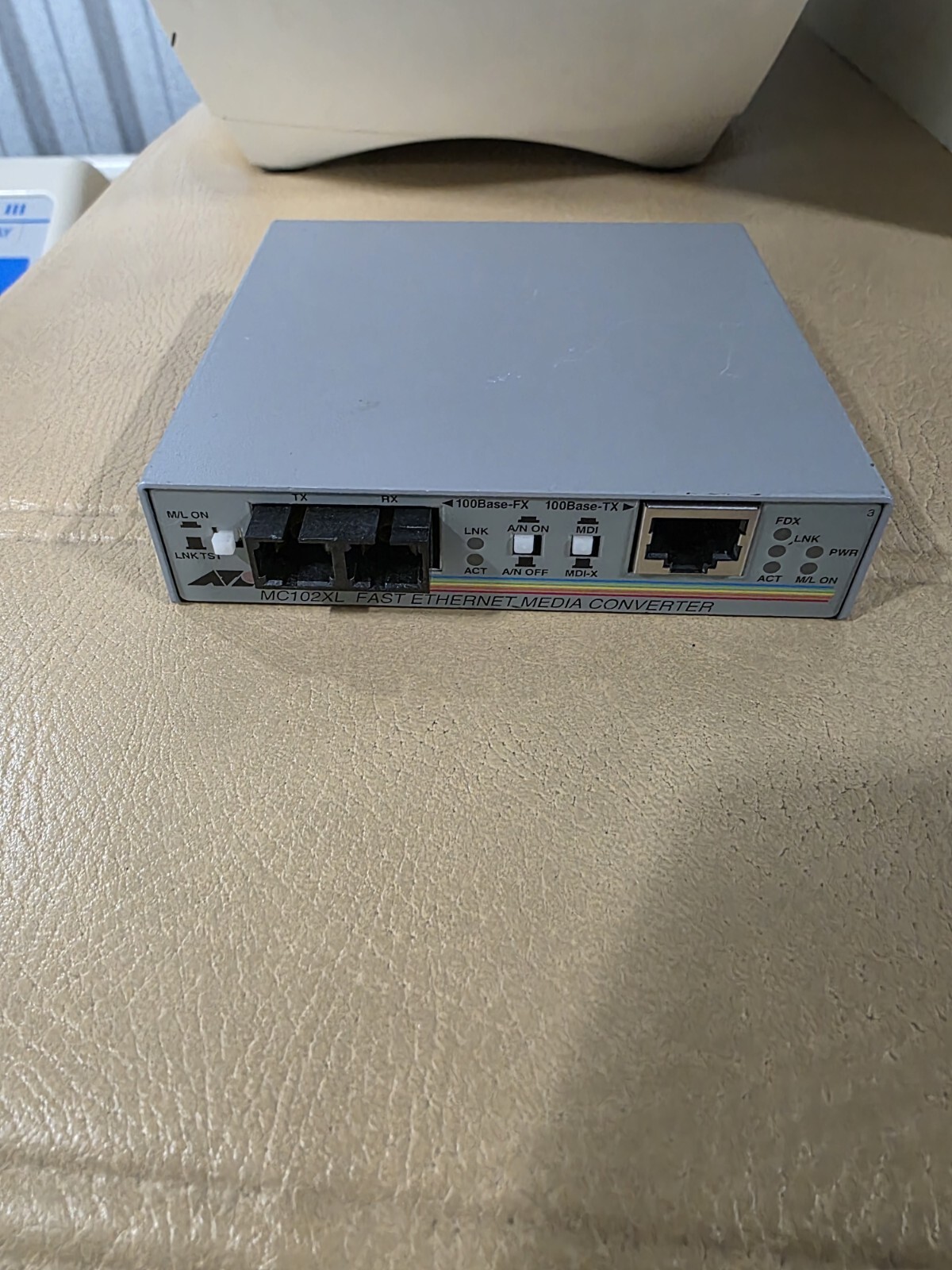 Allied Telesyn AT-MC103XL Fast Ethernet Media Converter READ NO POWER ADAPTER