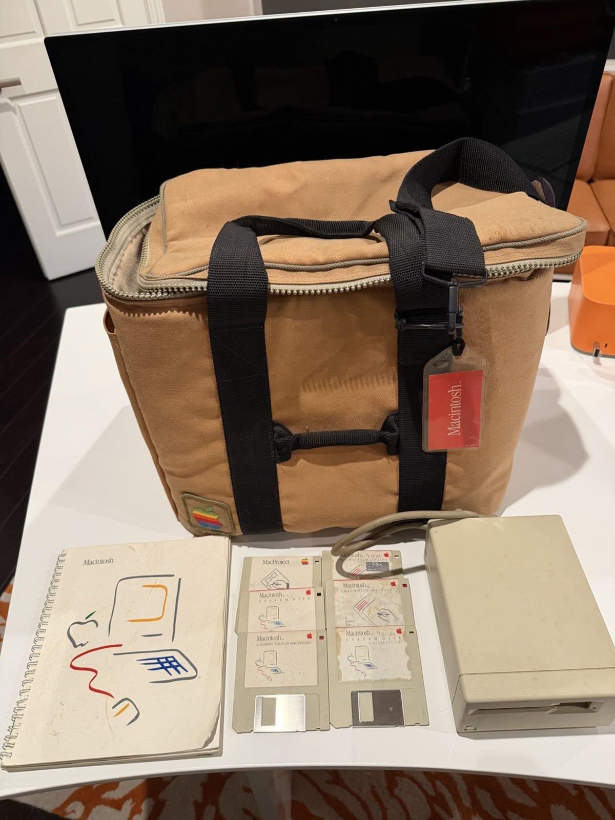 Apple Macintosh Vintage Items Bundle