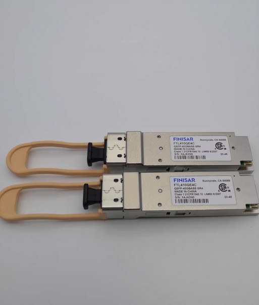 1Pcs Finisar FTL410QE4C 40G QSFP+ Transceiver for Switch NIC