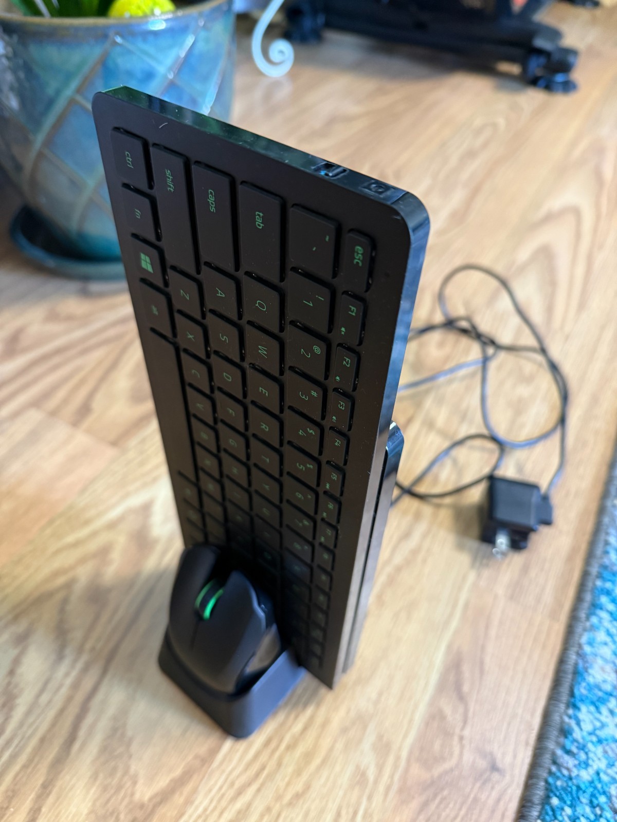Razer Turret RZ84-0133 Wireless Keyboard Mouse Lapboard Dock 2.4GHz Bluetooth
