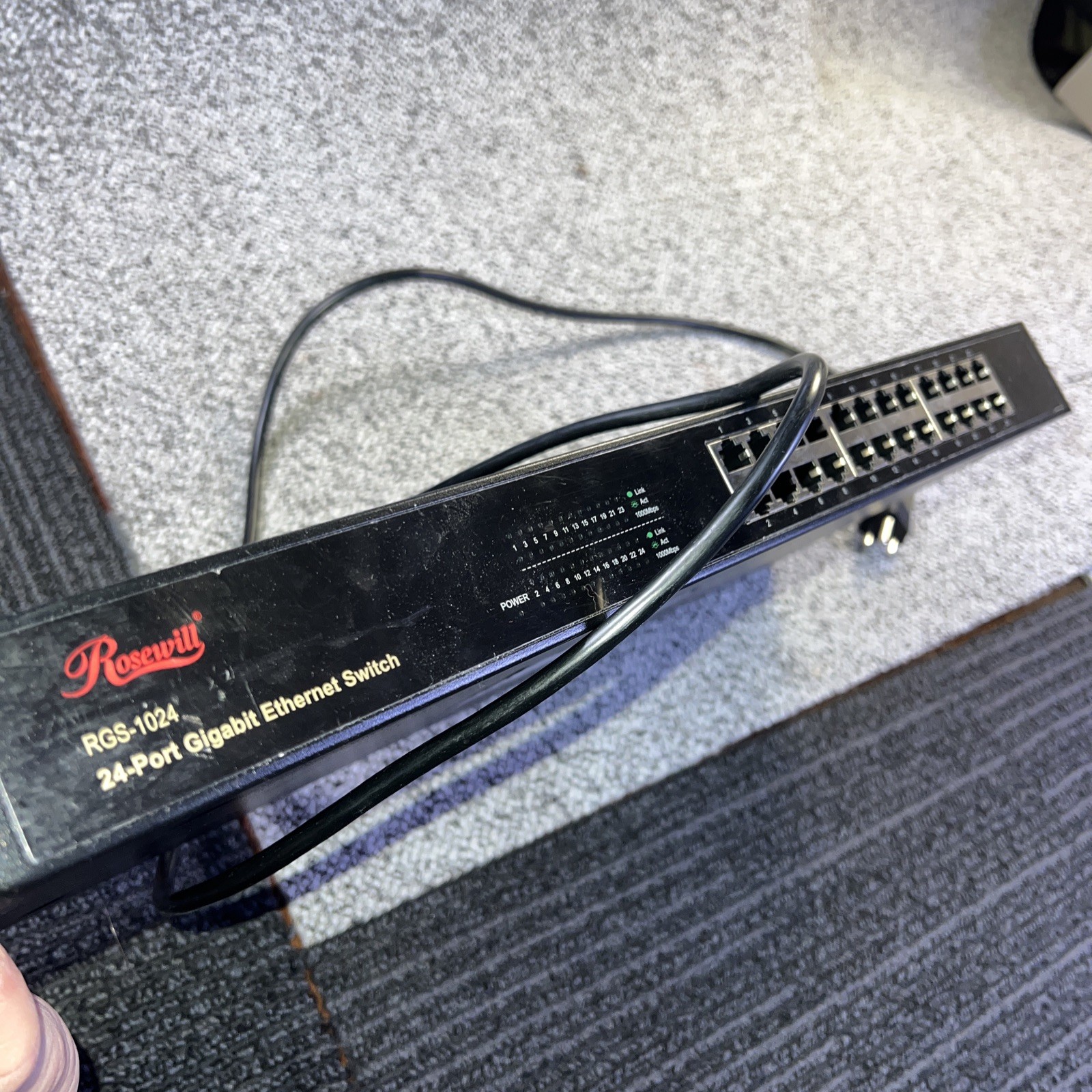 24-Port Ethernet Switch Rosewill RC-GS1024 100-240v and Power Adapter