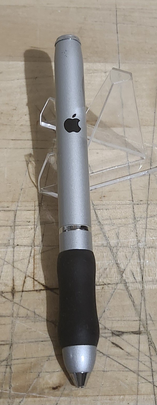 APPLE EMPLOYEE COMPANY HQ SILVER TONE BLACK LOGO BLACK INK BALL POINT PEN WORKS