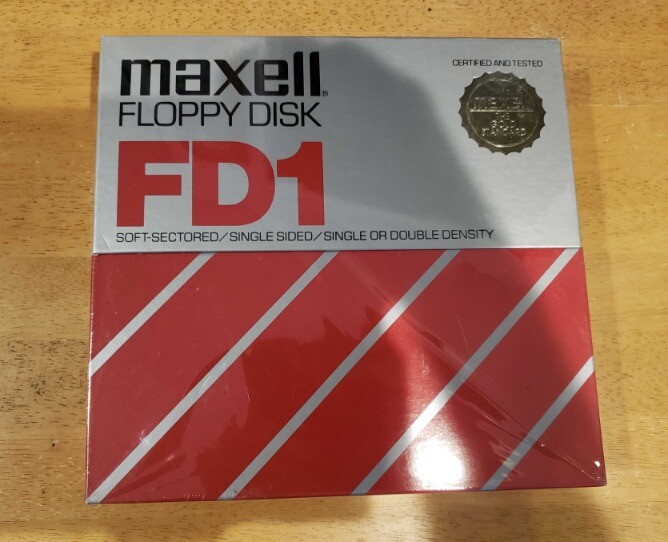 Maxell Floppy Disk: FD1 8" FLOPPIES vintage collectable huge discs SEALED BOX