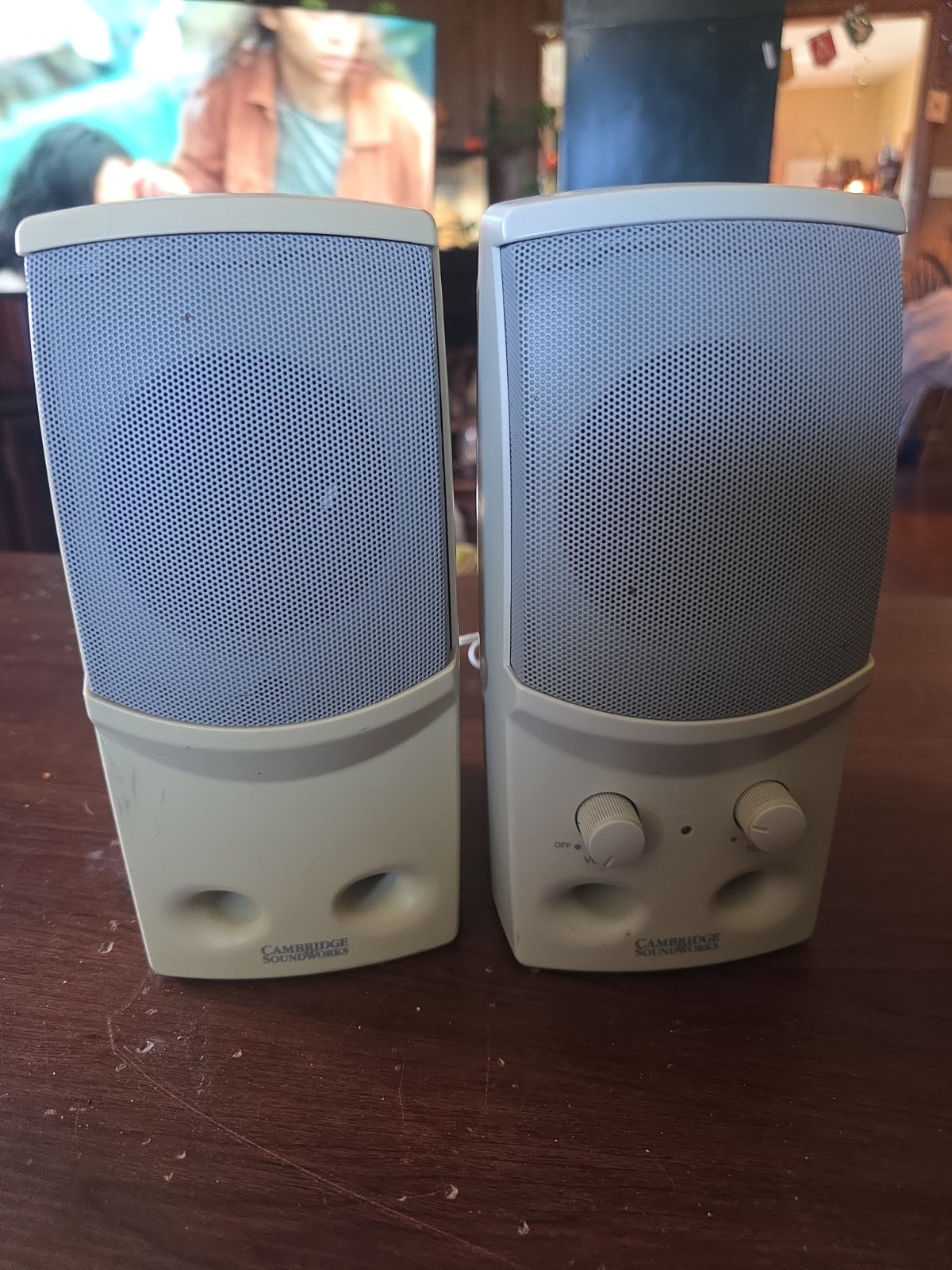 Creative Cambridge SoundWorks SBS52 Computer Speaker System Pair NO AC Adapter
