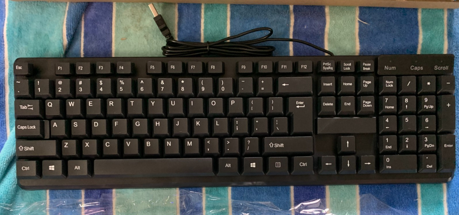 iMicro KB-US9813 Wired USB Keyboard New in box Black