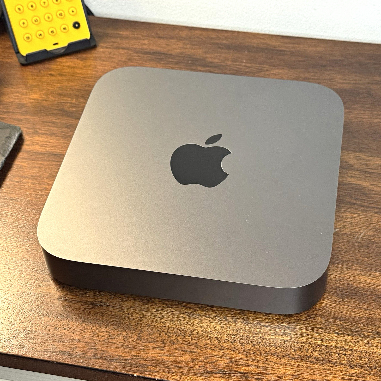 Apple Mac Mini - Gray - 8GB RAM - 256GB