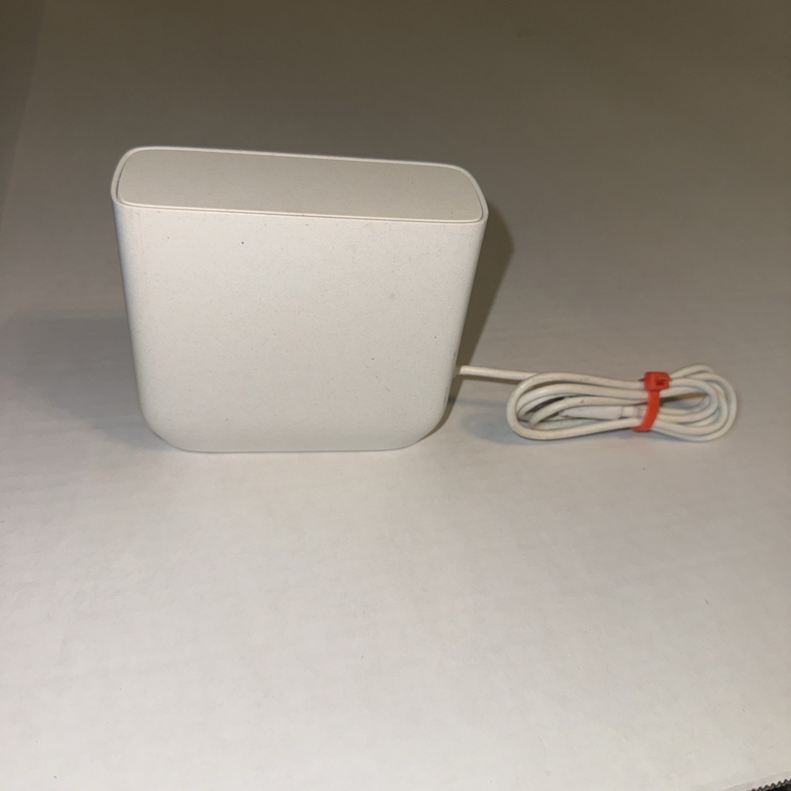 Xfinity Storm-Ready WiFi Battery Backup (XBBLE-WN) ONLY