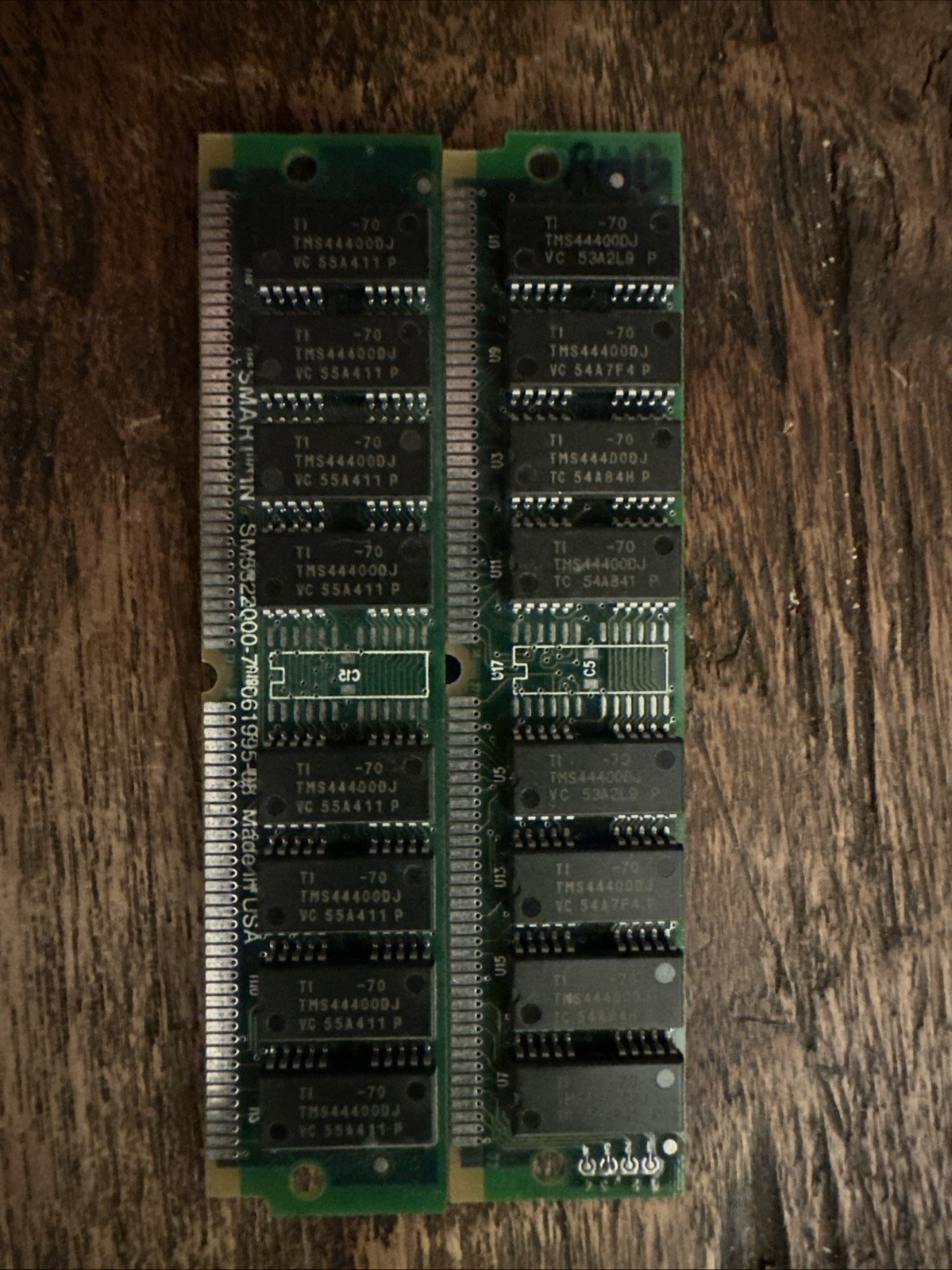 matched pair of 4MB, 72-pin, 70ns DRAM SIMMs