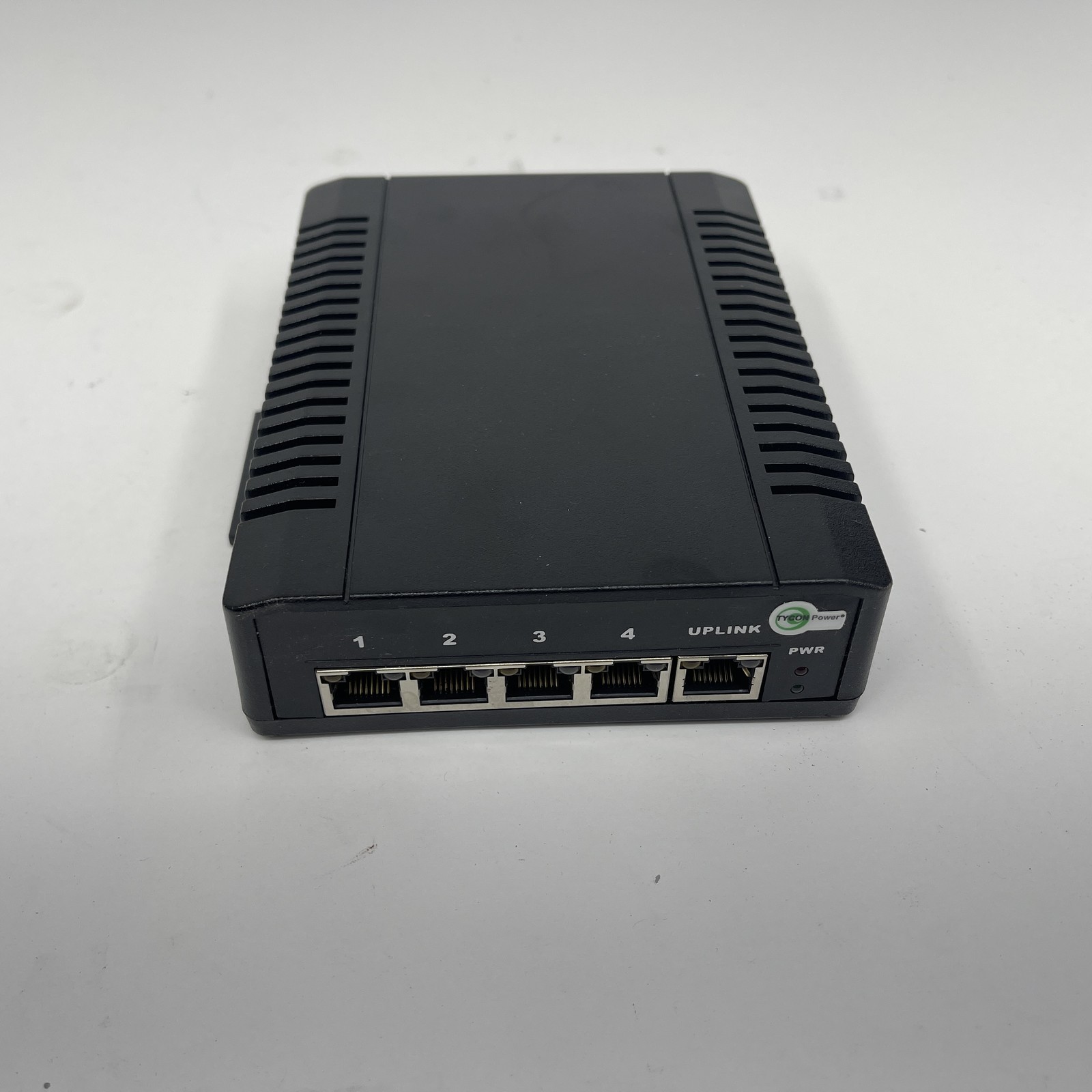 Tycon Power TP-SW5G-24 5-Port Gigabit PoE Switch 12-36VDC Input Untested