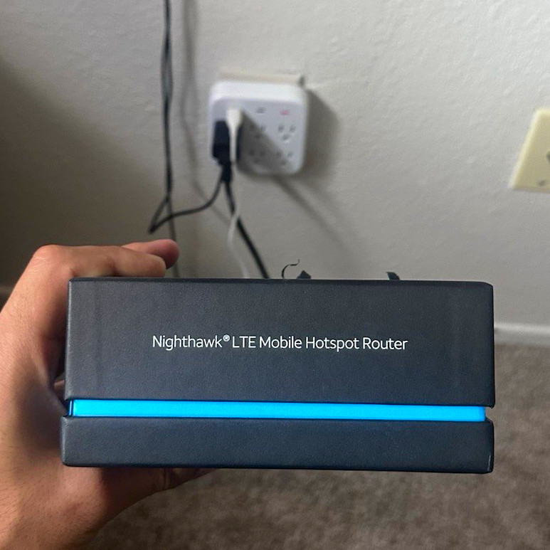 NETGEAR Nighthawk LTE Mobile Hotspot MR1100 Steel Gray 1000 Mbps