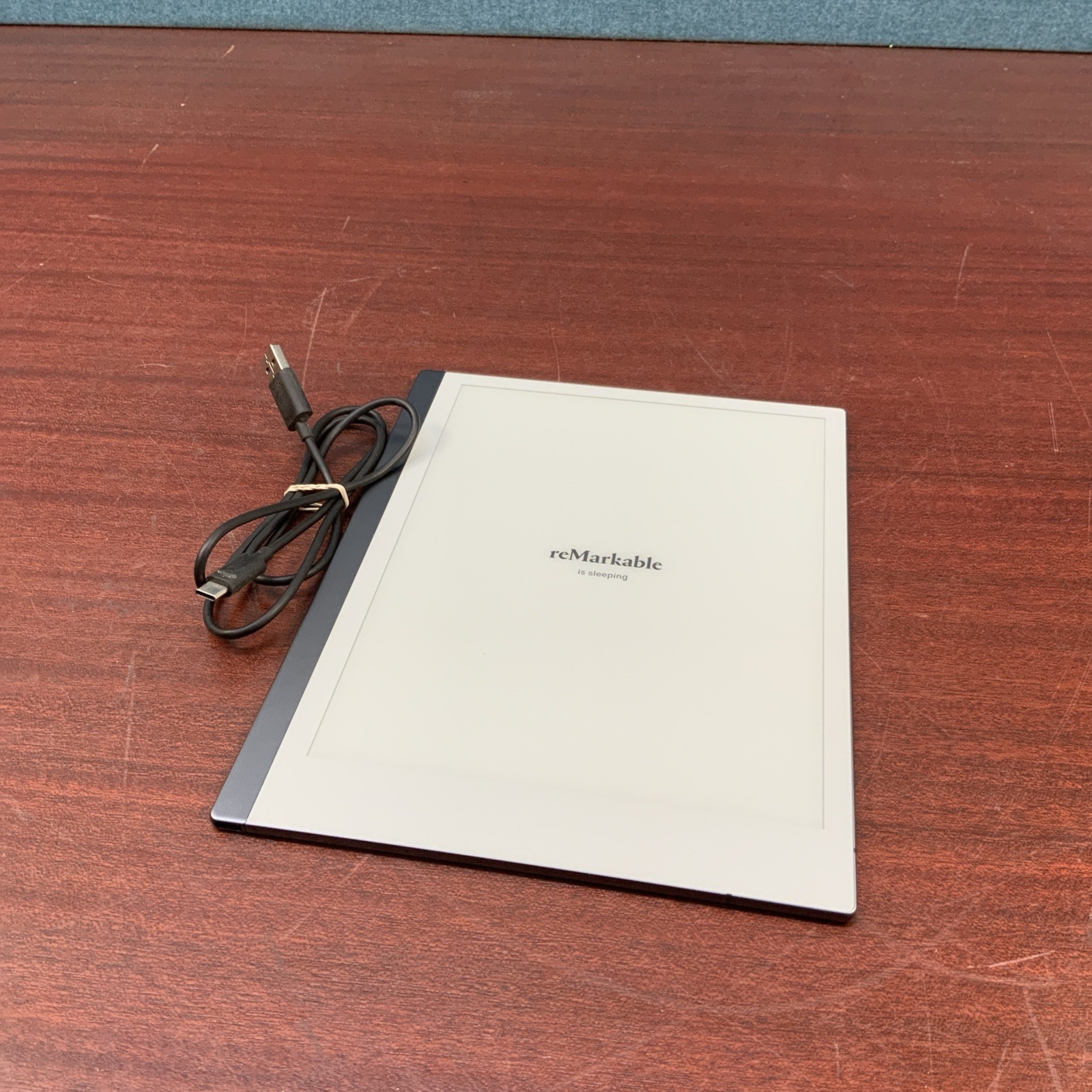 ReMarkable 2 Paper Tablet / RM110  - USED