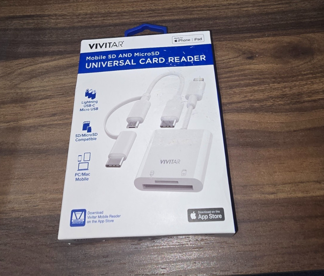 Vivitar SD/MicroSD Card Reader Lightning USB-C Micro iphone and ipad