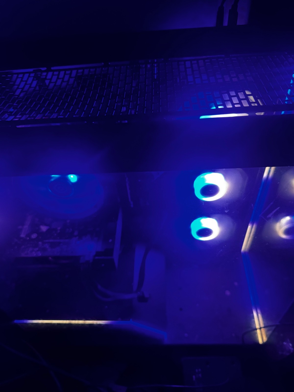 CyberPowerPC GXIVR8060A8 1 TB Intel Core i5 2.9 GHz 8 GB Gaming PC - Black