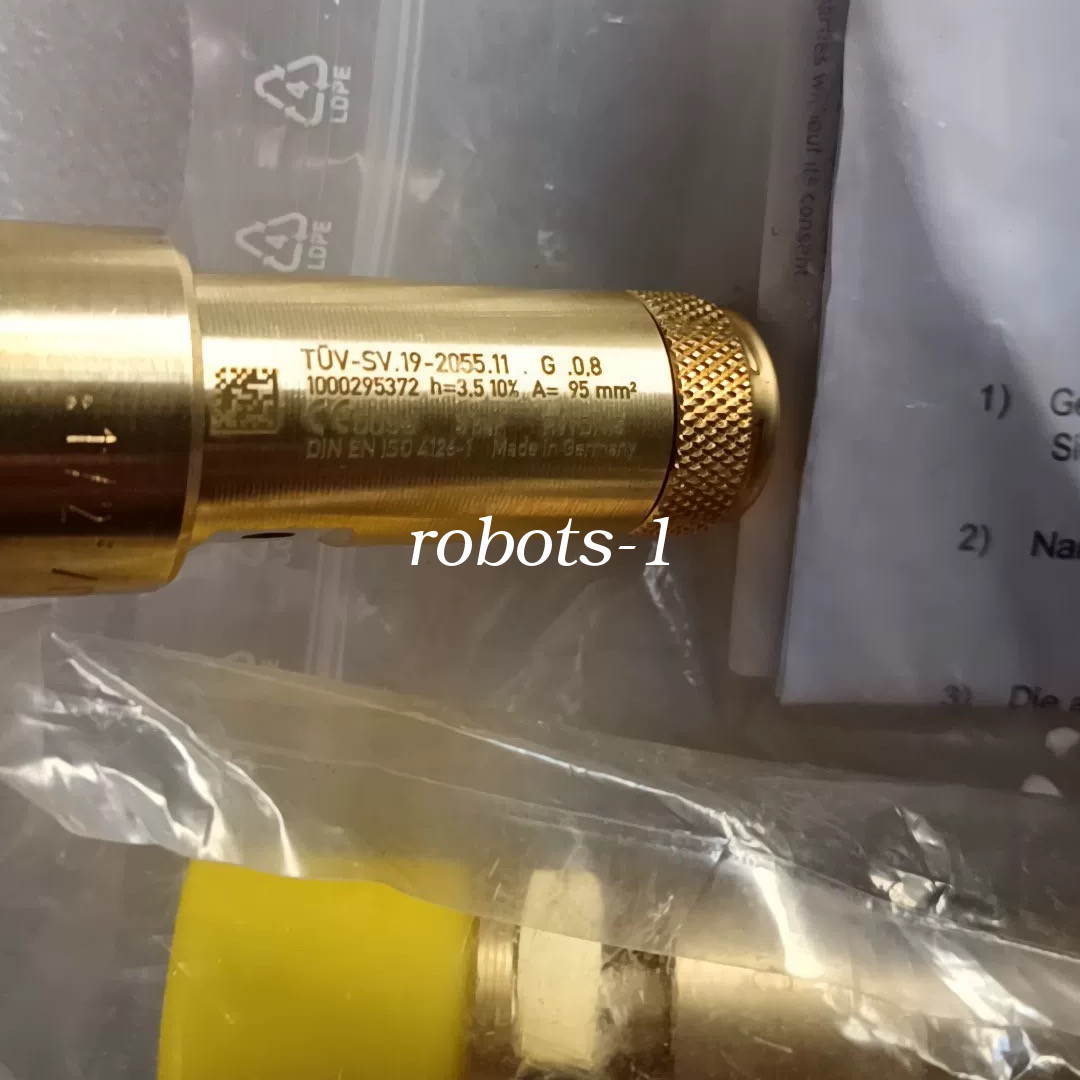 1PC Brand New Rexroth R412007697 Valve  FedEx or DHL