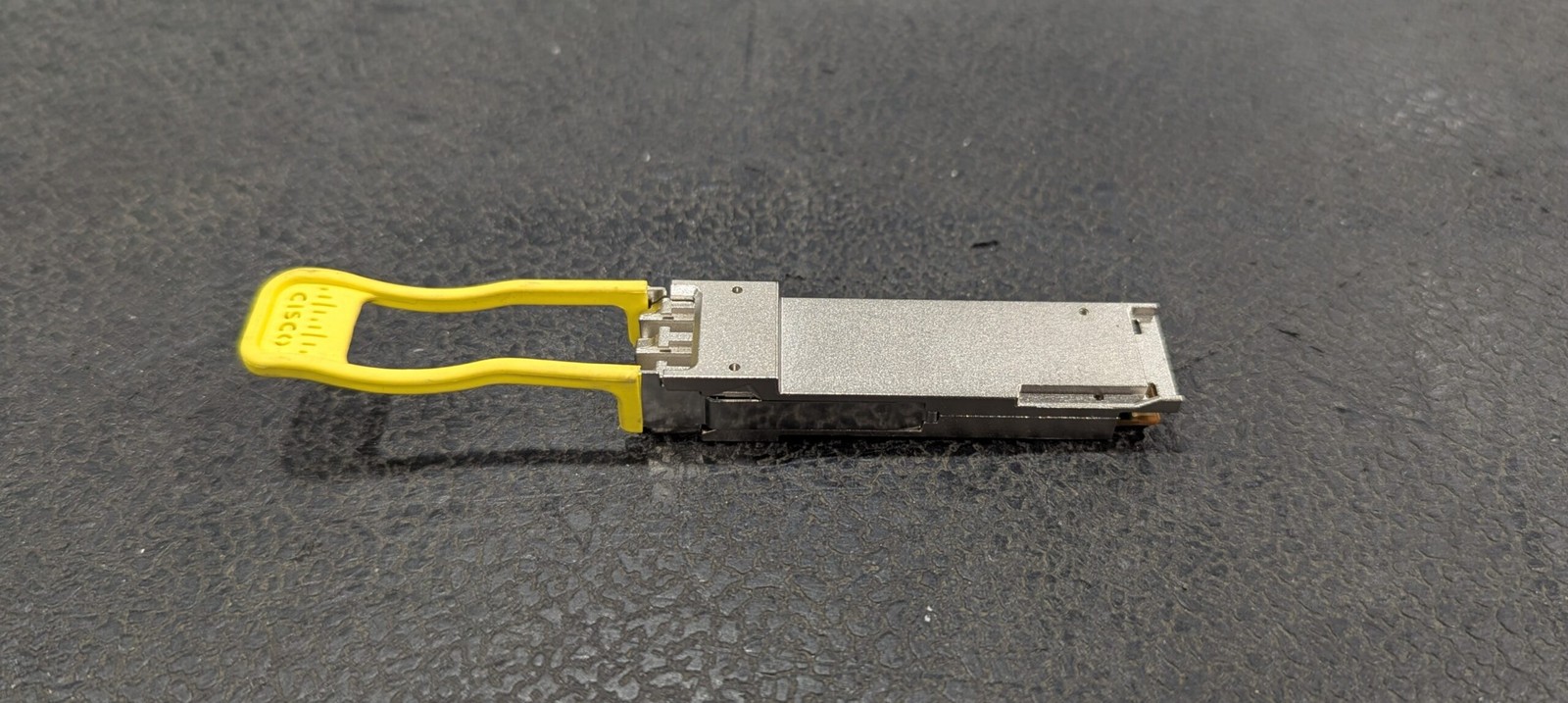 Cisco WSP-Q40GLR4L 40GBASE-LR4-Lite 1310 nm QSFP SMF Transceiver