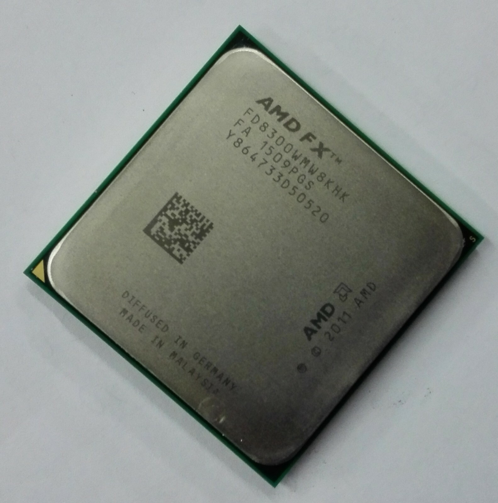 AMD FX-8300 Desktop Processor FX8300 AM3+ FD8300WMW8KHK 95W  8 cores