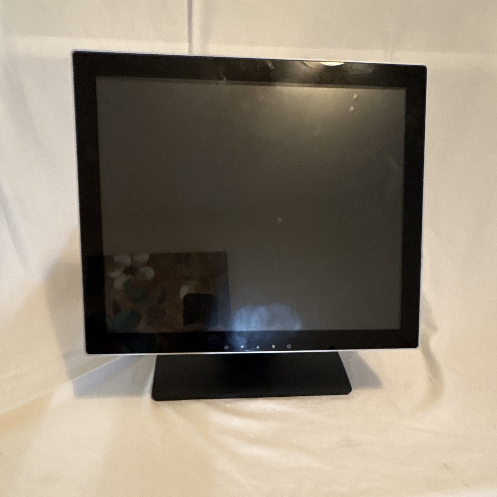 ViewSonic TD1711 17” 5:4 touchscreen, POS Screen