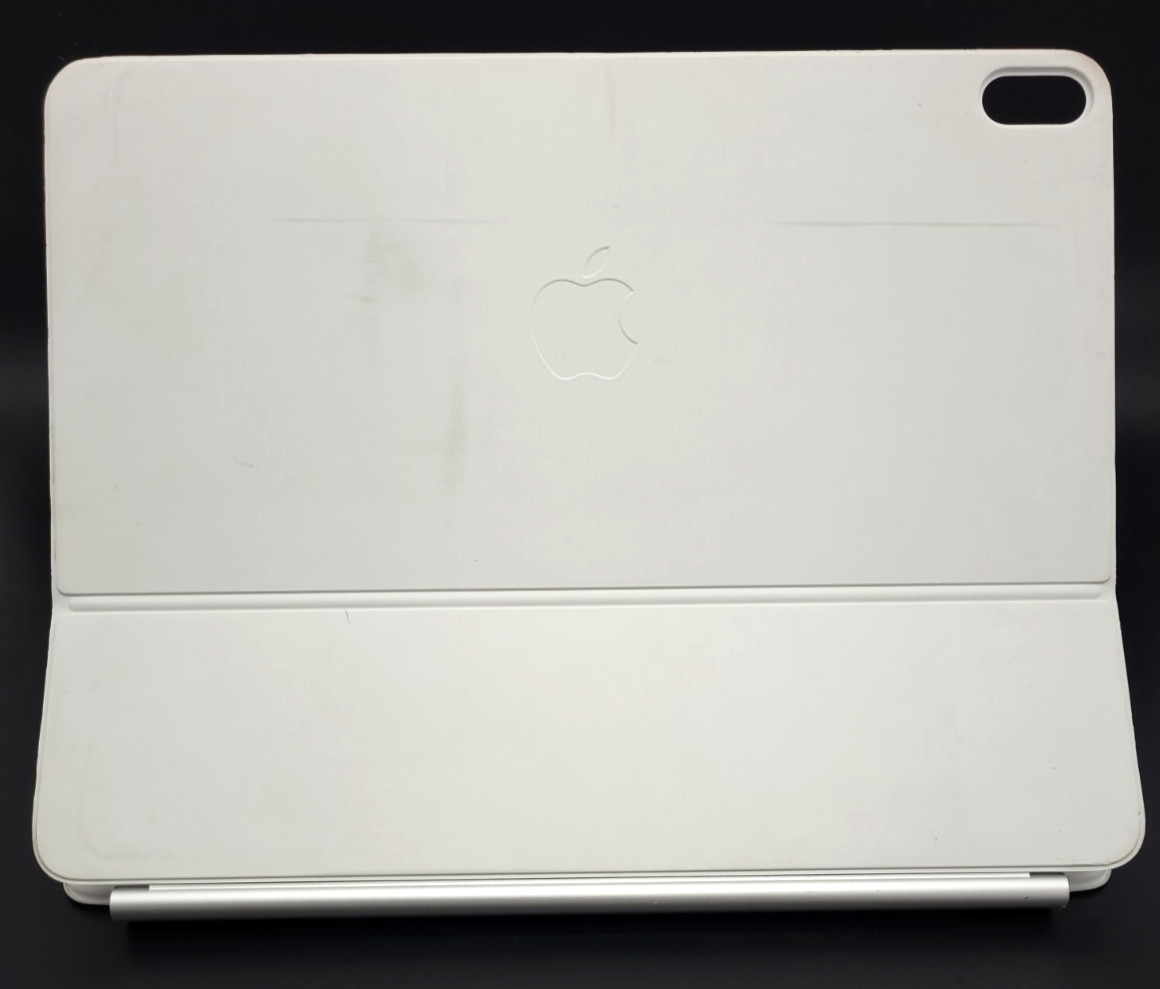Genuine Apple A3340 MDFW4LL/A Magic Keyboard for iPad Air 13" M3/M2 White Wear