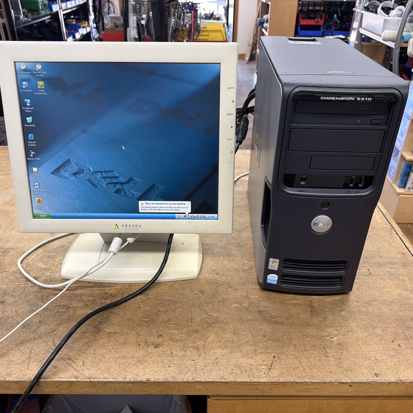 Dell Dimension E310 PC Pentium 4 HT Windows XP Media Center edition 2005