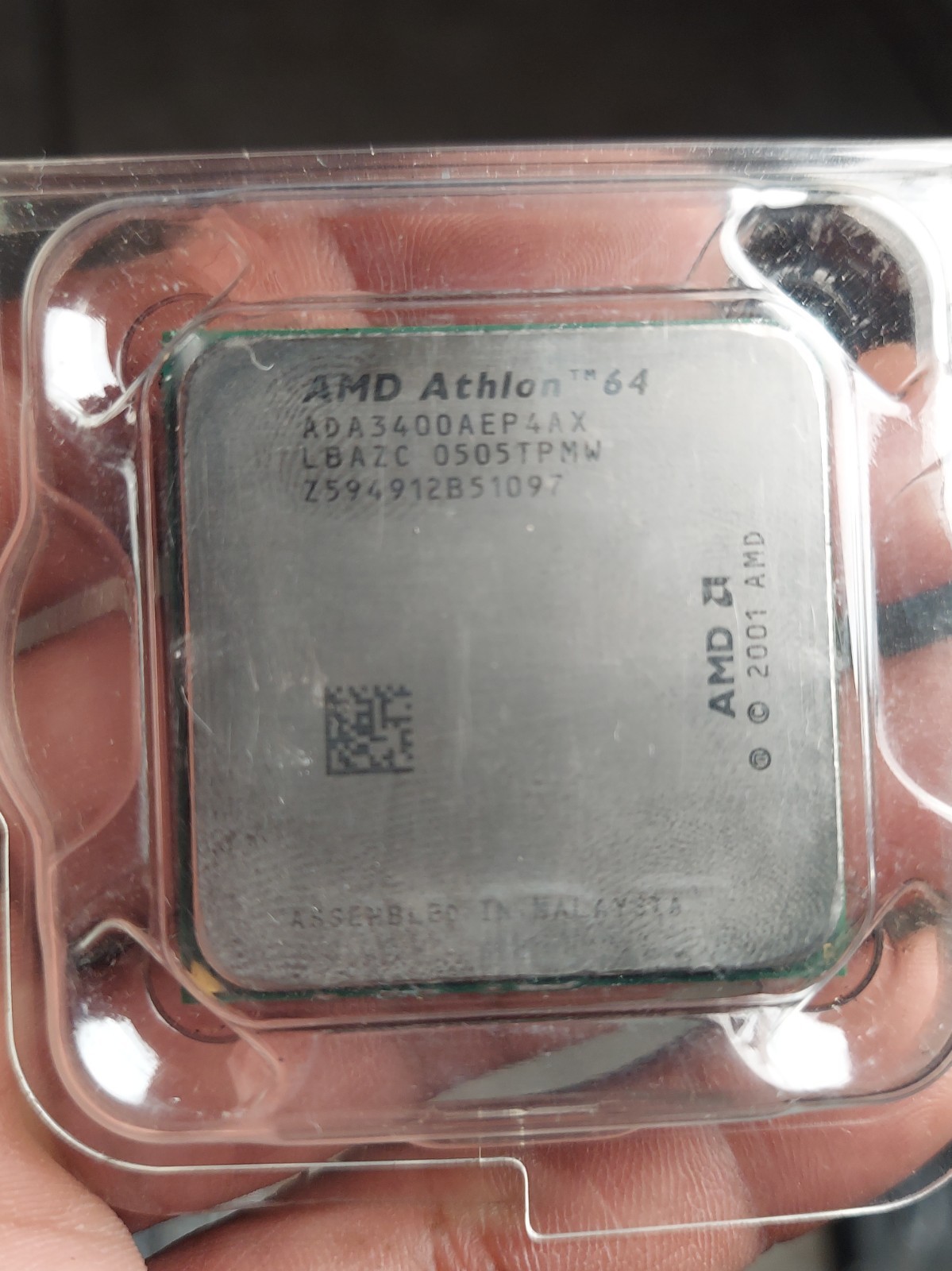 AMD ATHLON 64 3400+  2.4 GHZ  PROCESSOR, ADA3400AEP4AX,  SOCKET 754.