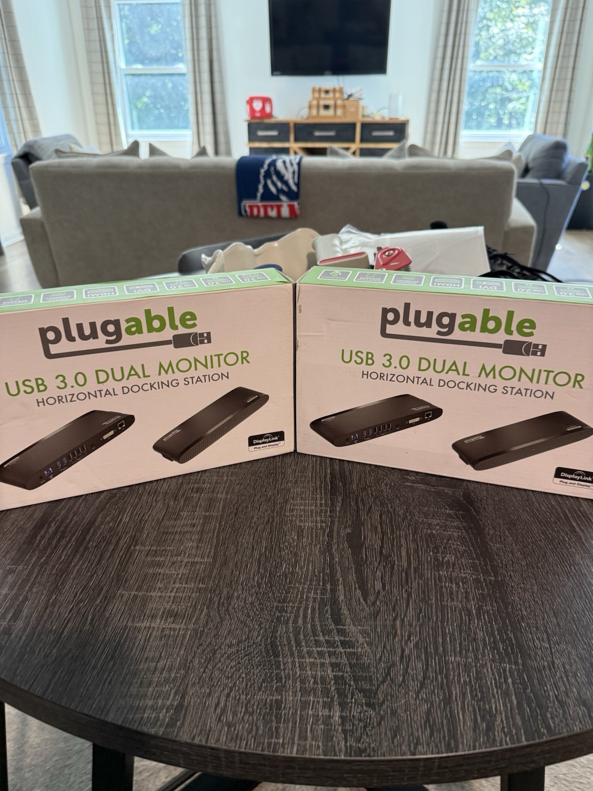 Plugable UD-3900H USB 3.0 6-Port Dual Monitor Horizontal Docking Station for...