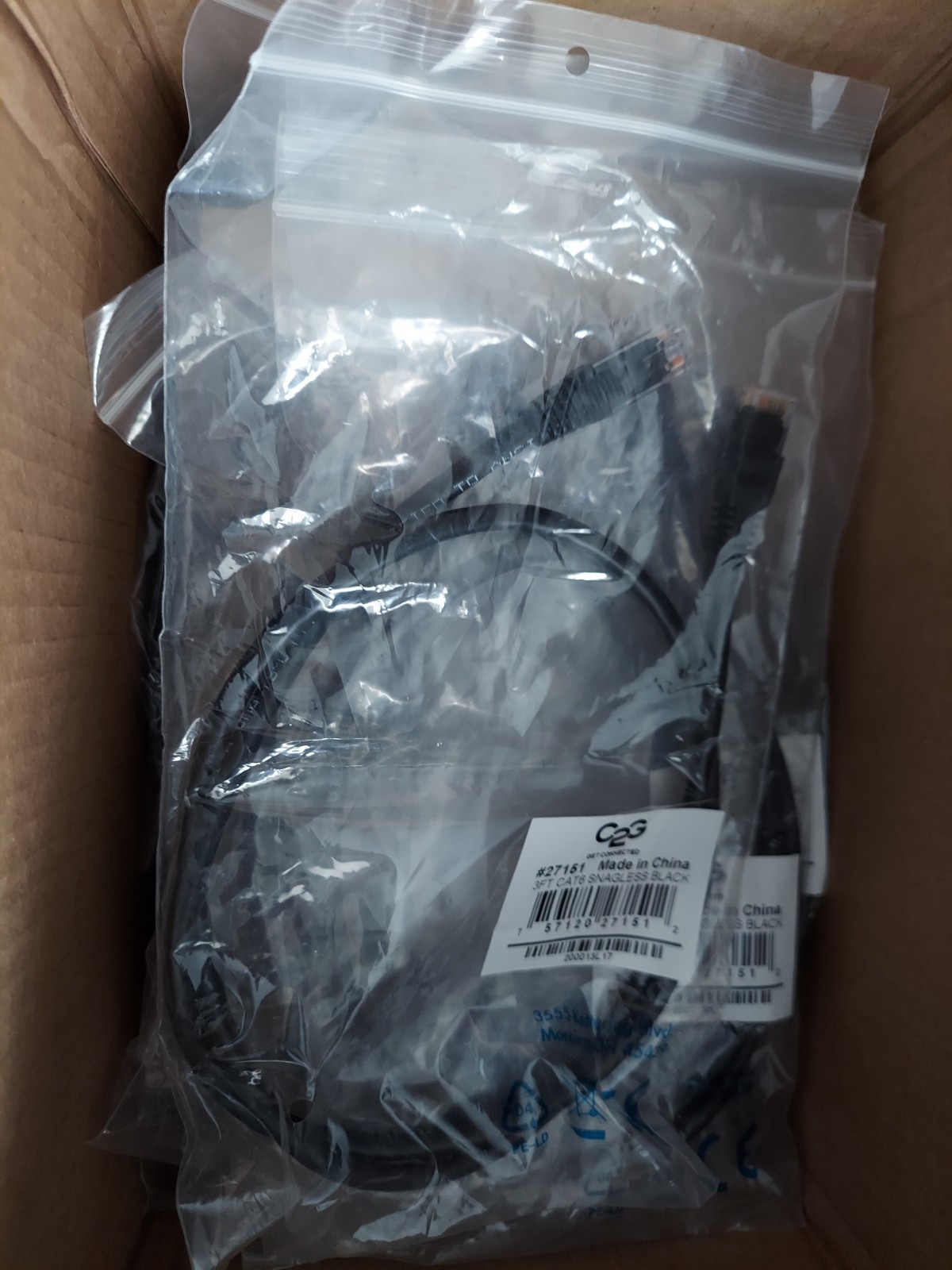 NEW QTY 24 Bulk 3ft CAT6 Black UTP Snagless Network Patch Cable Cord C2G 27151
