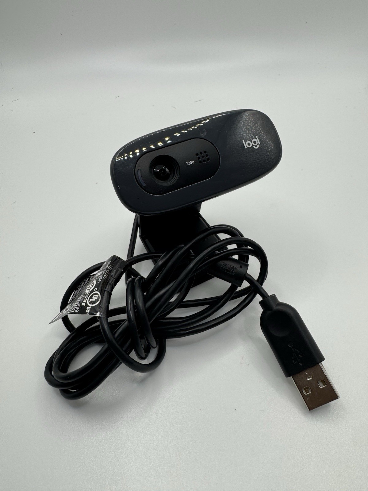 Logitech V-U0018 USB HD 720p Webcam, Built-in Microphone 