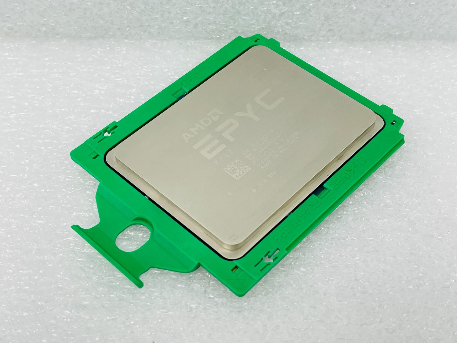 AMD EPYC 7702 100-000000038 2.0GHz 64C 128T SP3 256MB 200W (Unlocked for Dell)