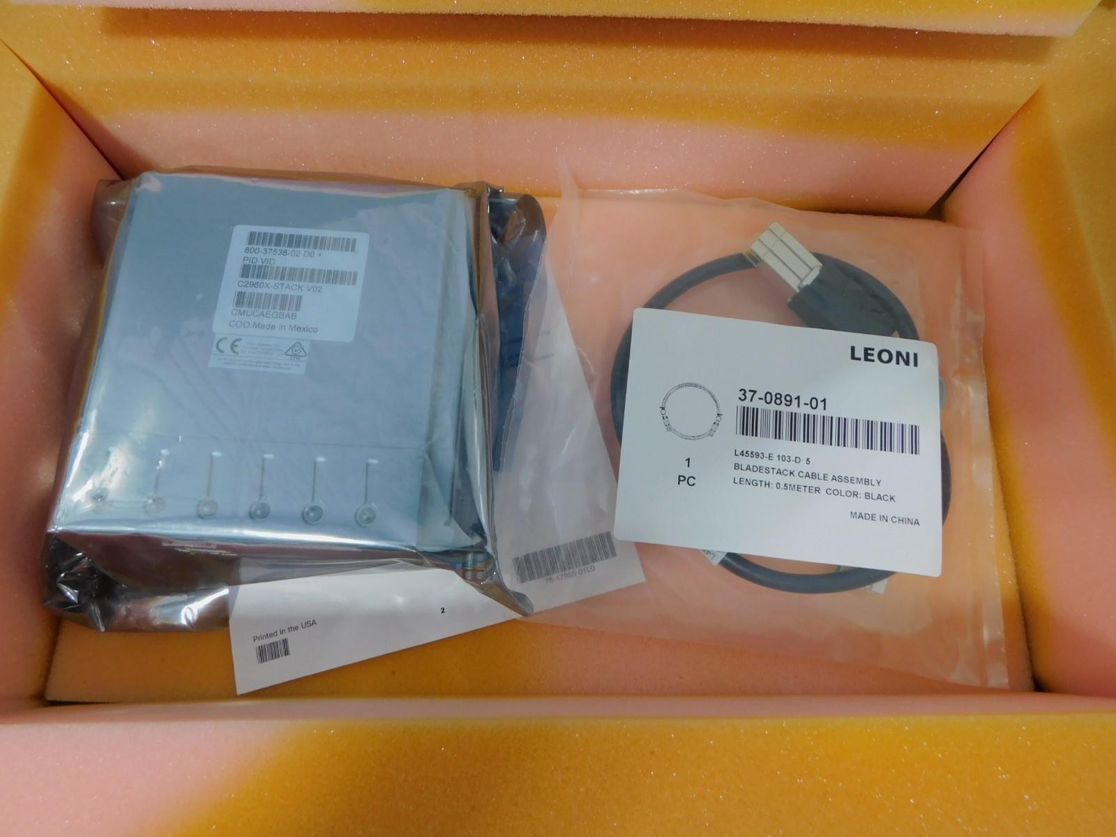 Cisco C2960X-STACK 800-37538-01 Flex-Stack Module + Cable 37-0891-01 NOB