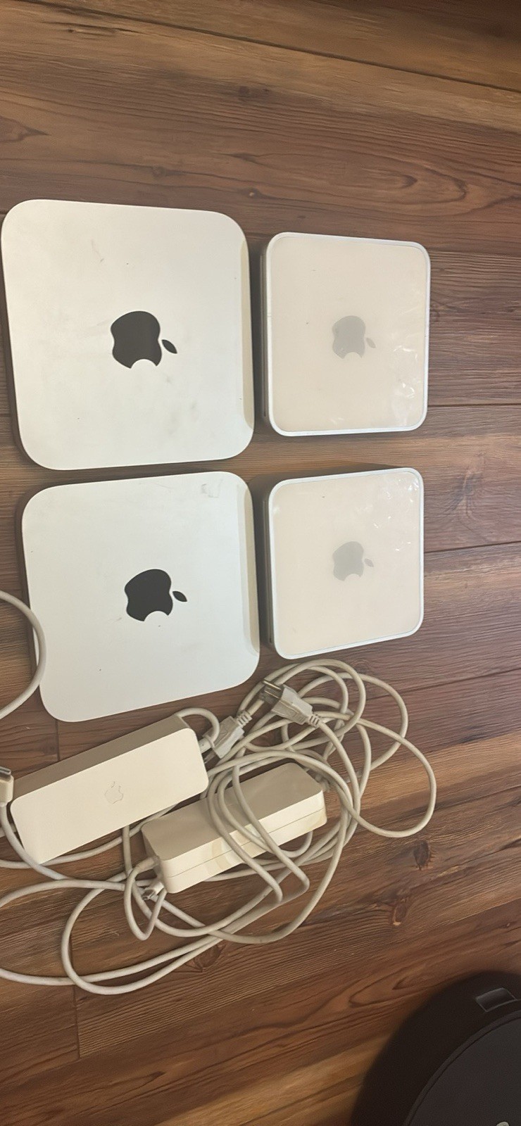 Apple Extravaganza Lot Of 4 Computers And Chargers