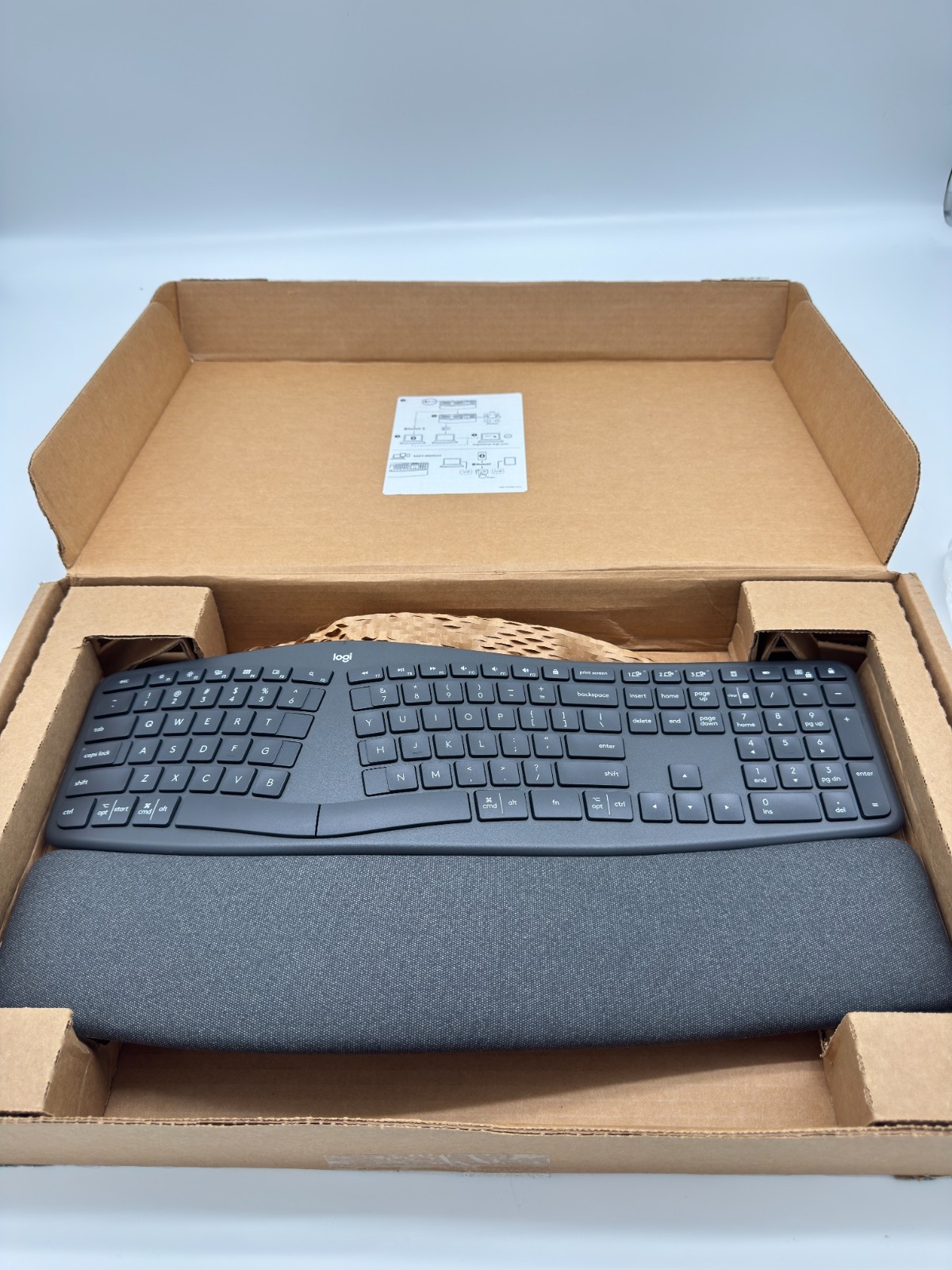 Logitech ERGO K860 Wireless Ergonomic Split Keyboard Wrist Rest 920-009166