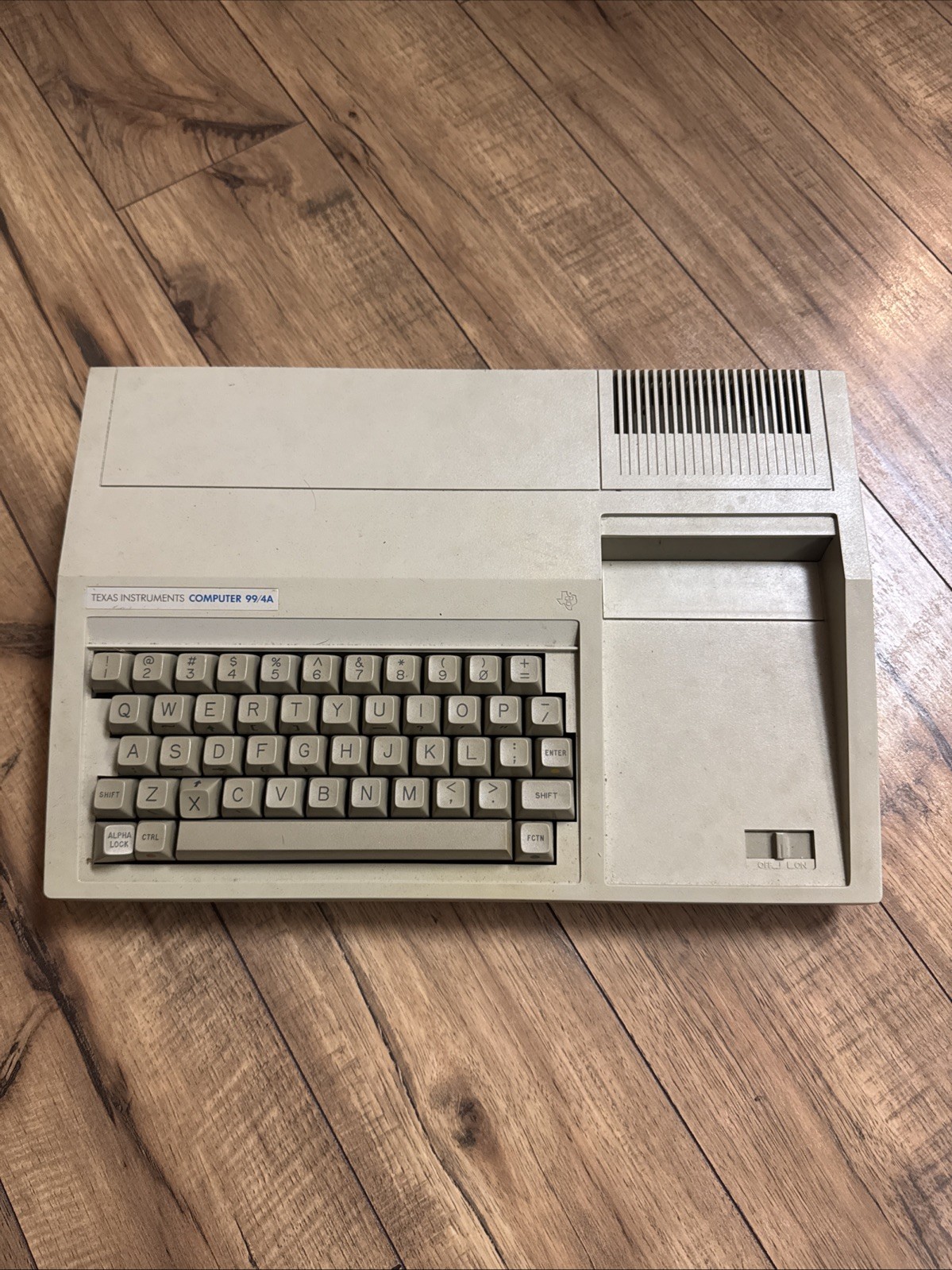 Vintage Texas Instrument 99/4A Computer