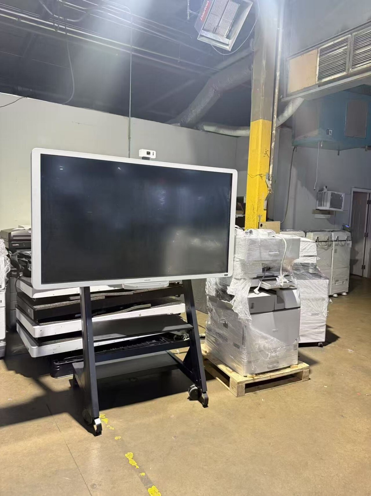 RICOH Interactive Whiteboard D6510 65” LED Liquid Crystal Display