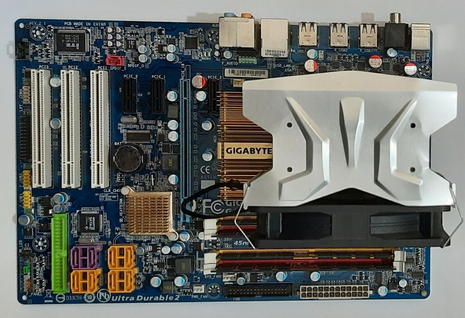 Gigabyte GA-P35-DS3R Socket 775 Motherboard + Intel Xeon X3360 2.83GHz + 8GB RAM