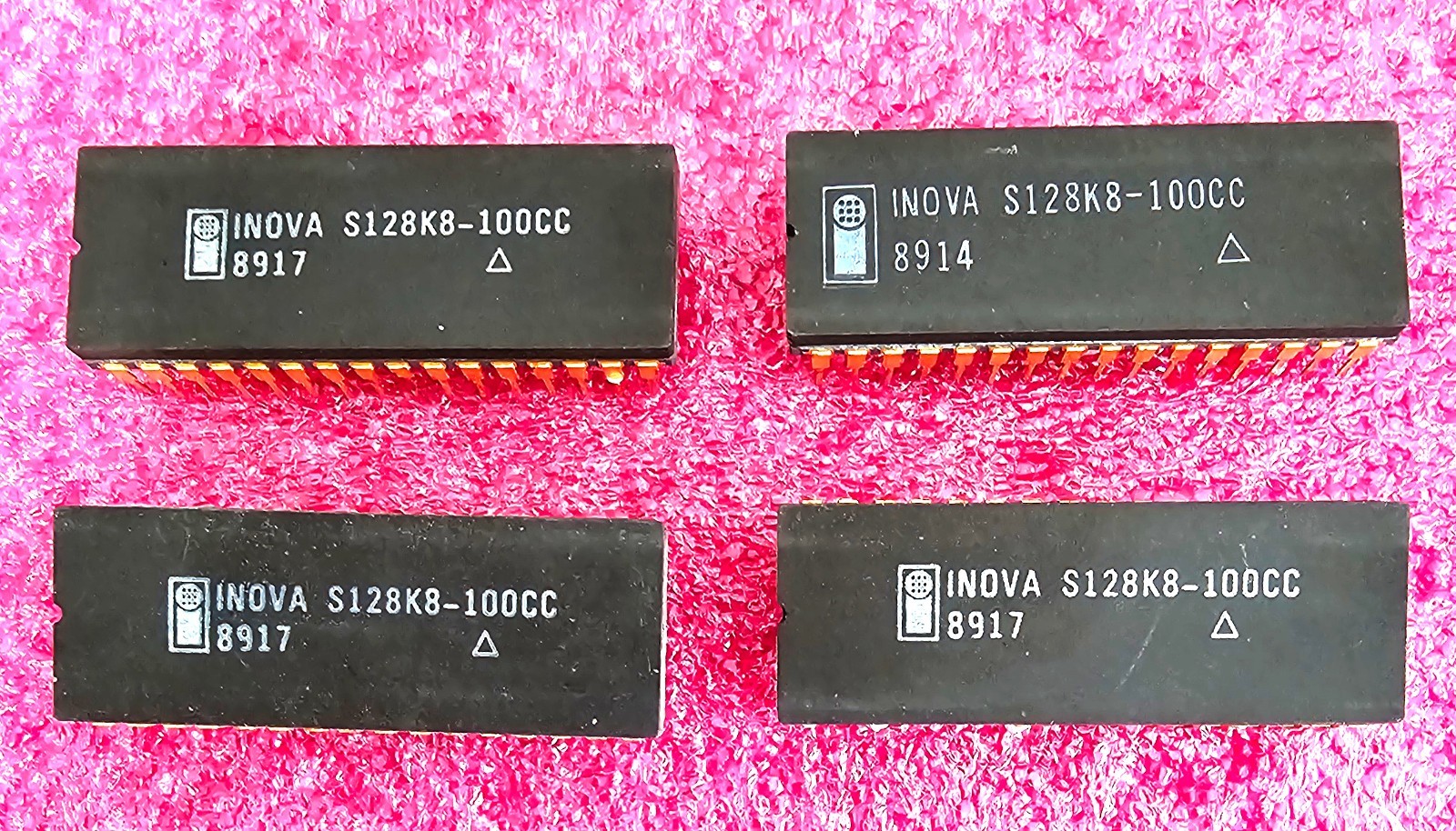 Lot of four(4) S128K8-100CC Inova SRAM Memory 32pin 1989 DIP 128K x 8 RAM