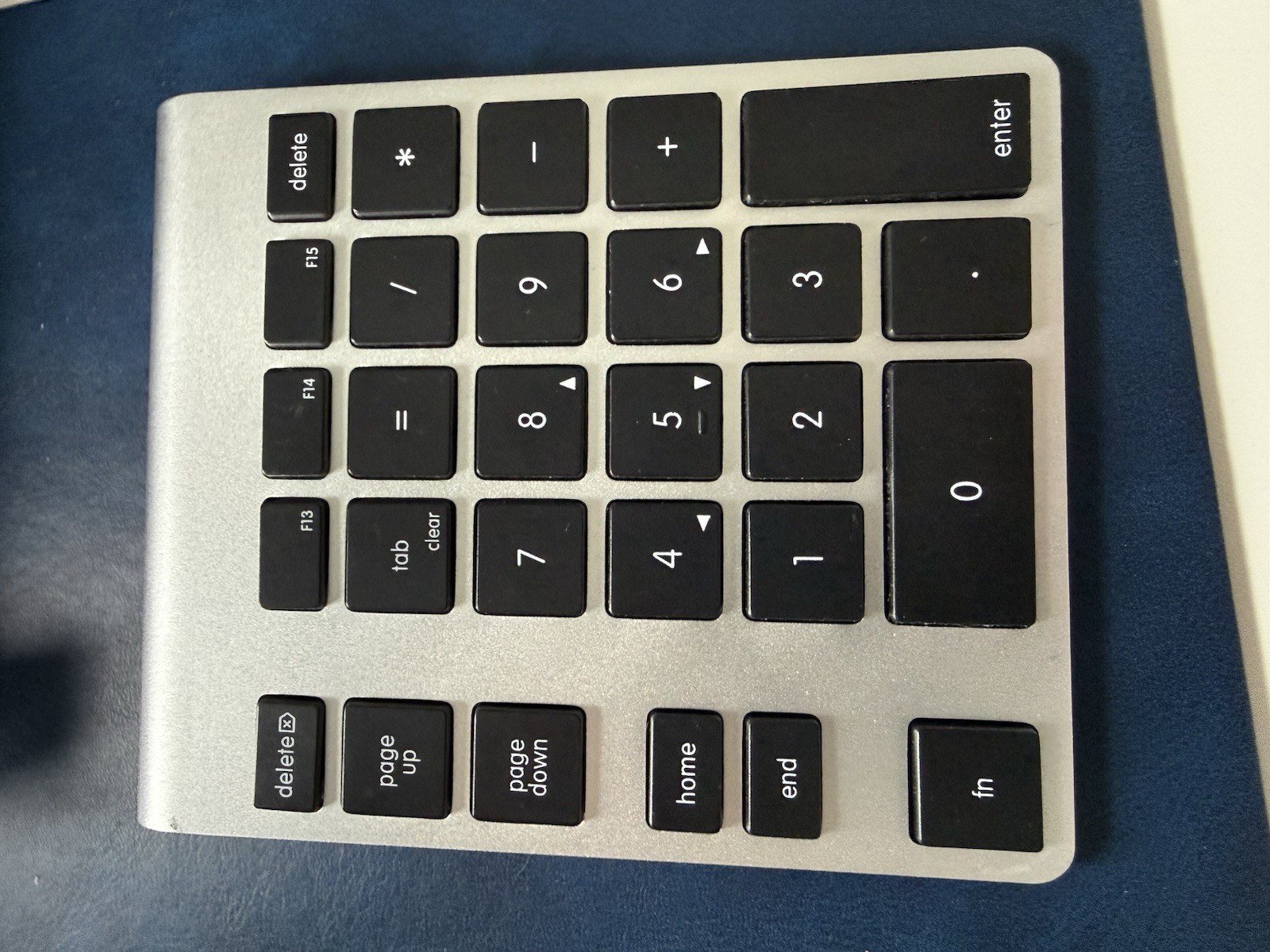 Newer Tech Numeric Keypad  NWTKPA28BTB  Numeric Key Board (Bluetooth) Aluminium.