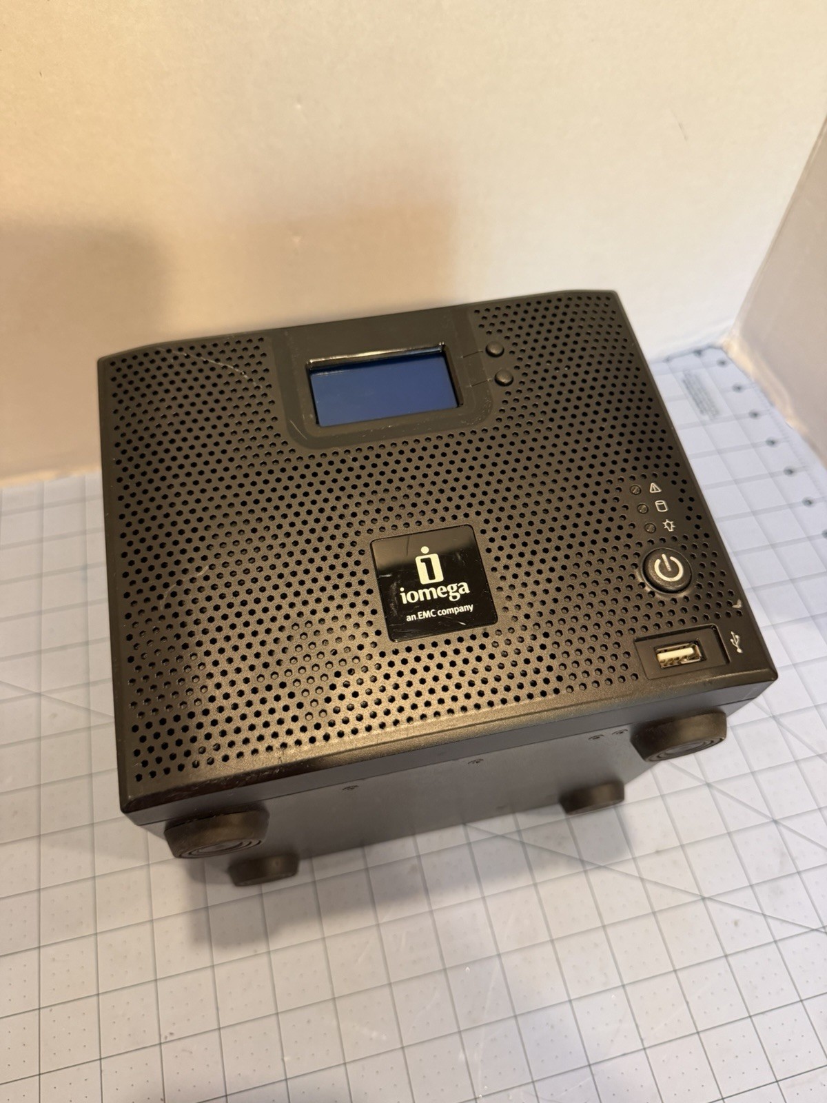 Iomega StorCenter Network Attached Storage ix4-200d Enclosure Only Tested Works