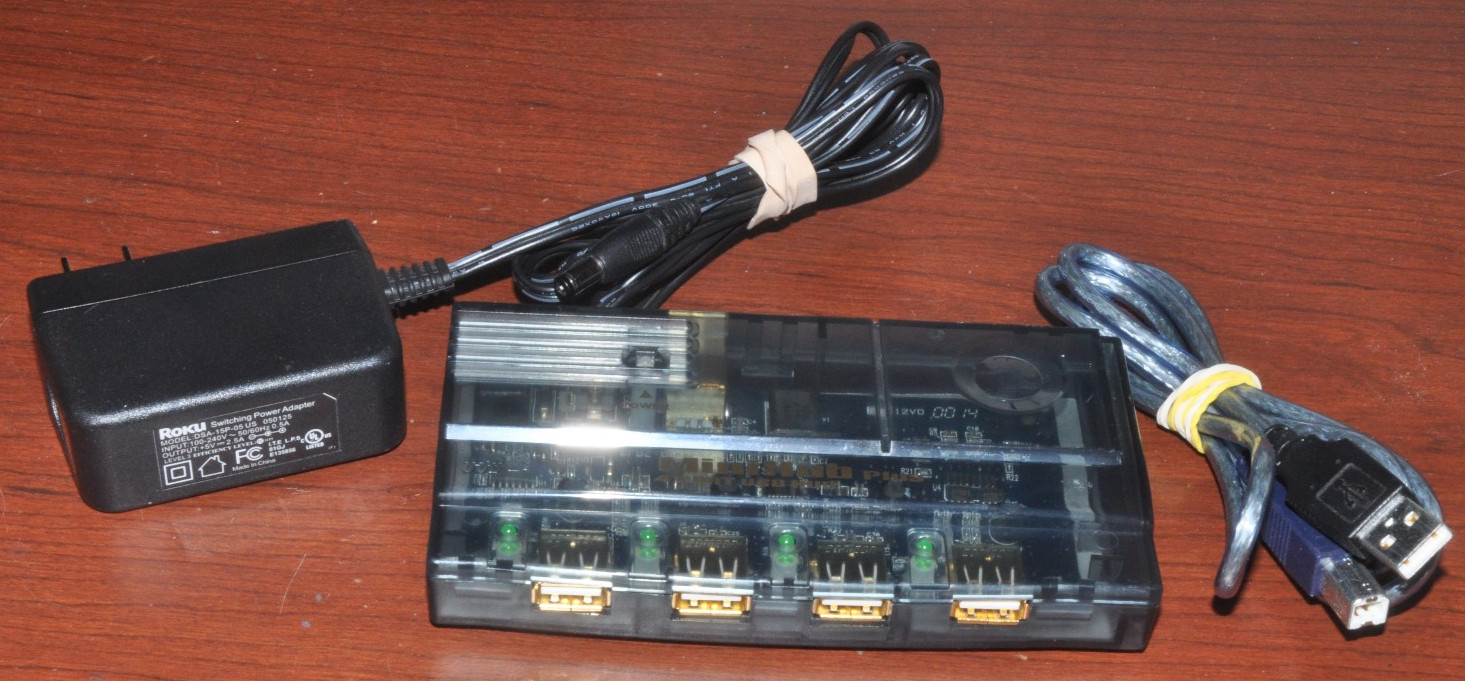 Iogear Minihub Plus 4 Port USB 2.0 Hub External Hub GUH7144 Clear Plastic