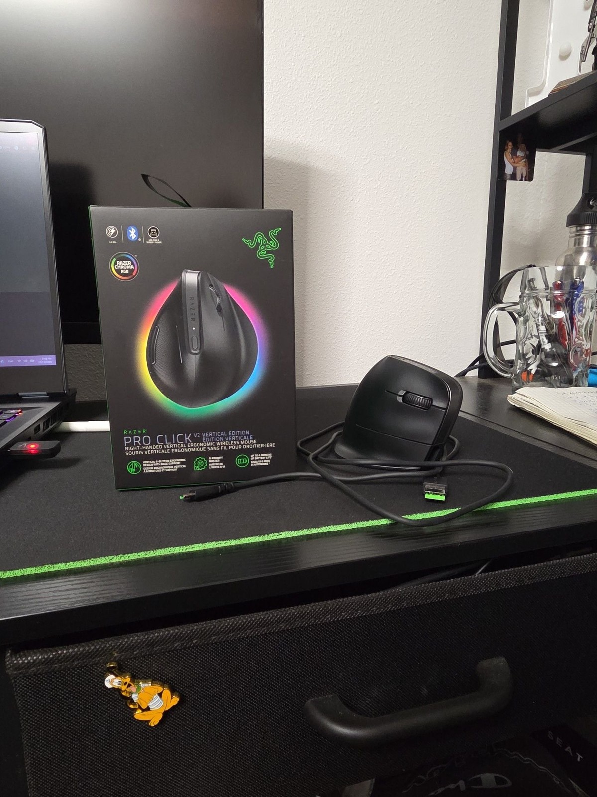 Razer Pro Click V2 Vertical Edition Wireless Mouse