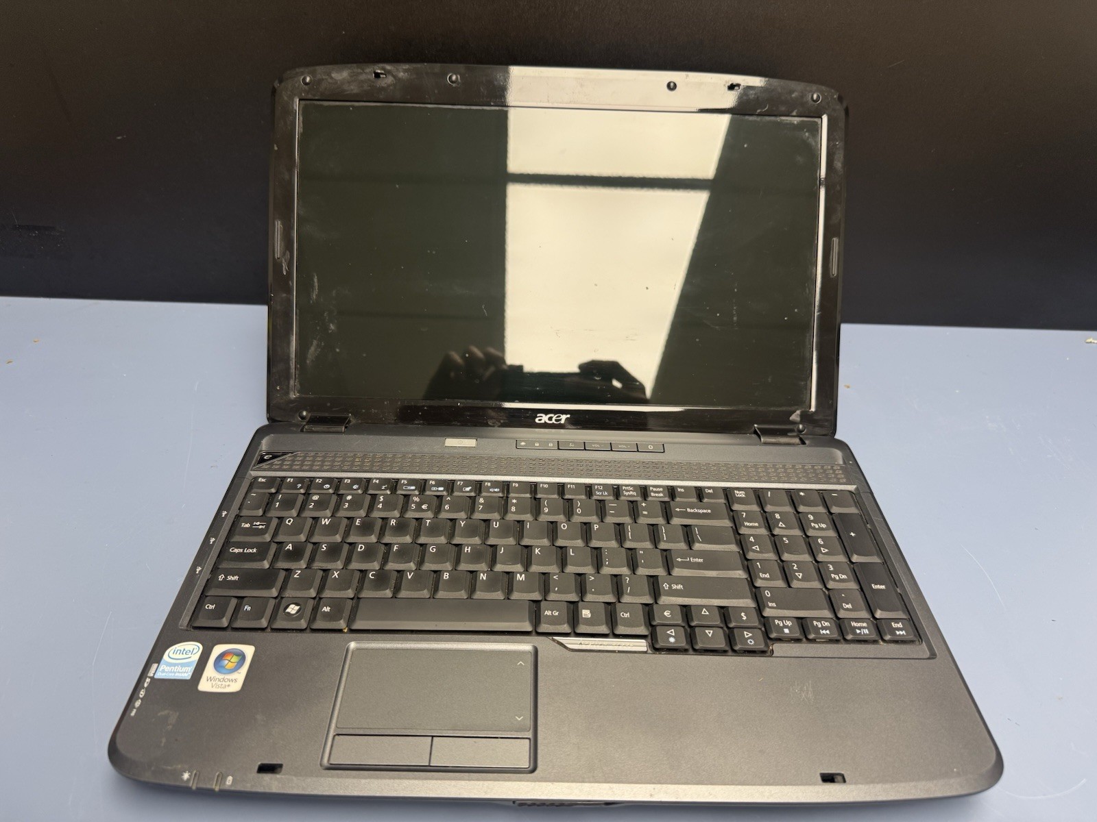 Original Acer Aspire  NO OS Laptop Read